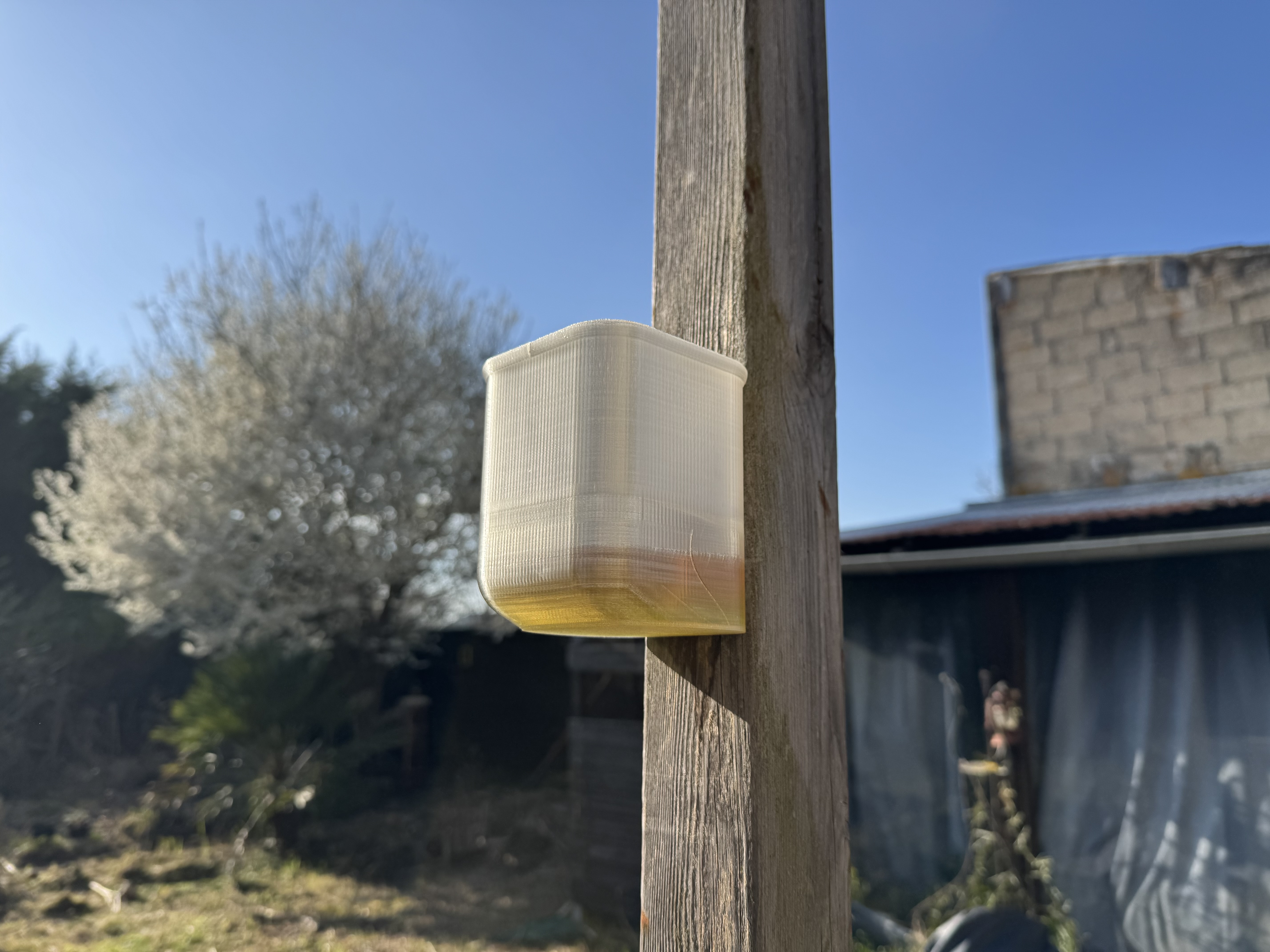 Asian Hornet Trap / Piège pour frelon asiatique (V1.0)