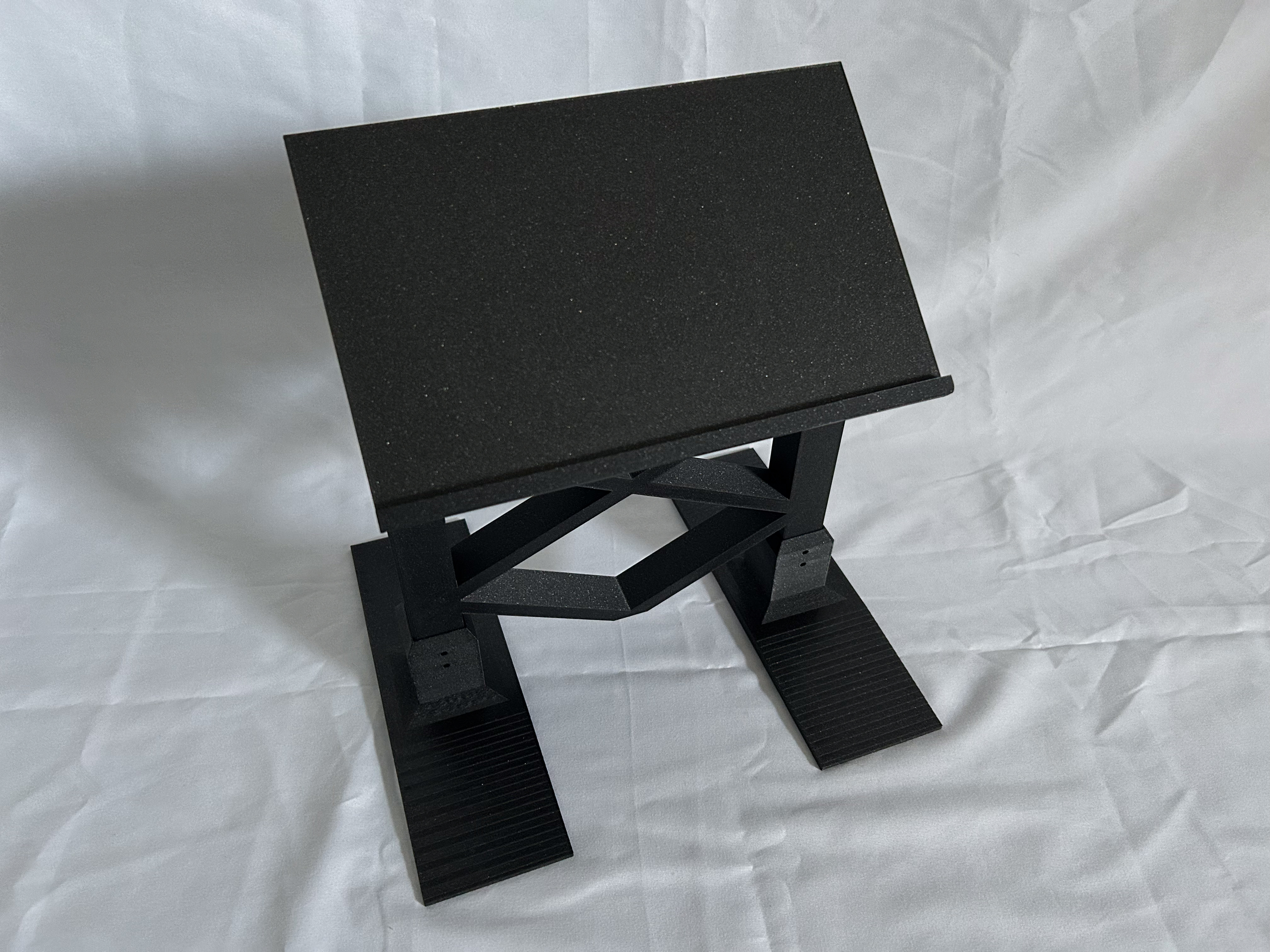 Laptop/Tablet Stand