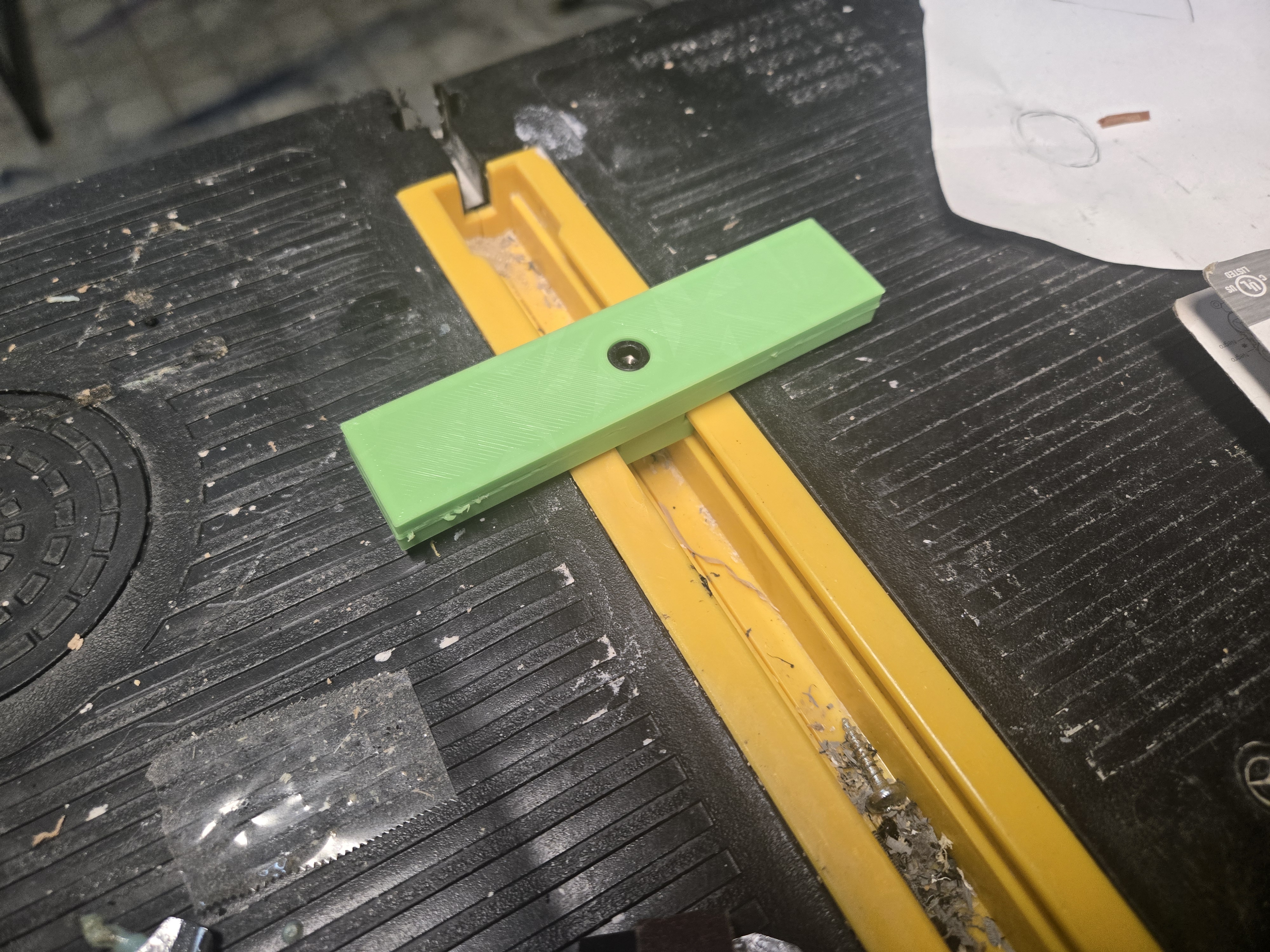 Keter Worktable Slide Clip — miniatura 2