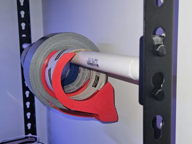 1/2 in pvc pipe holder for shelf