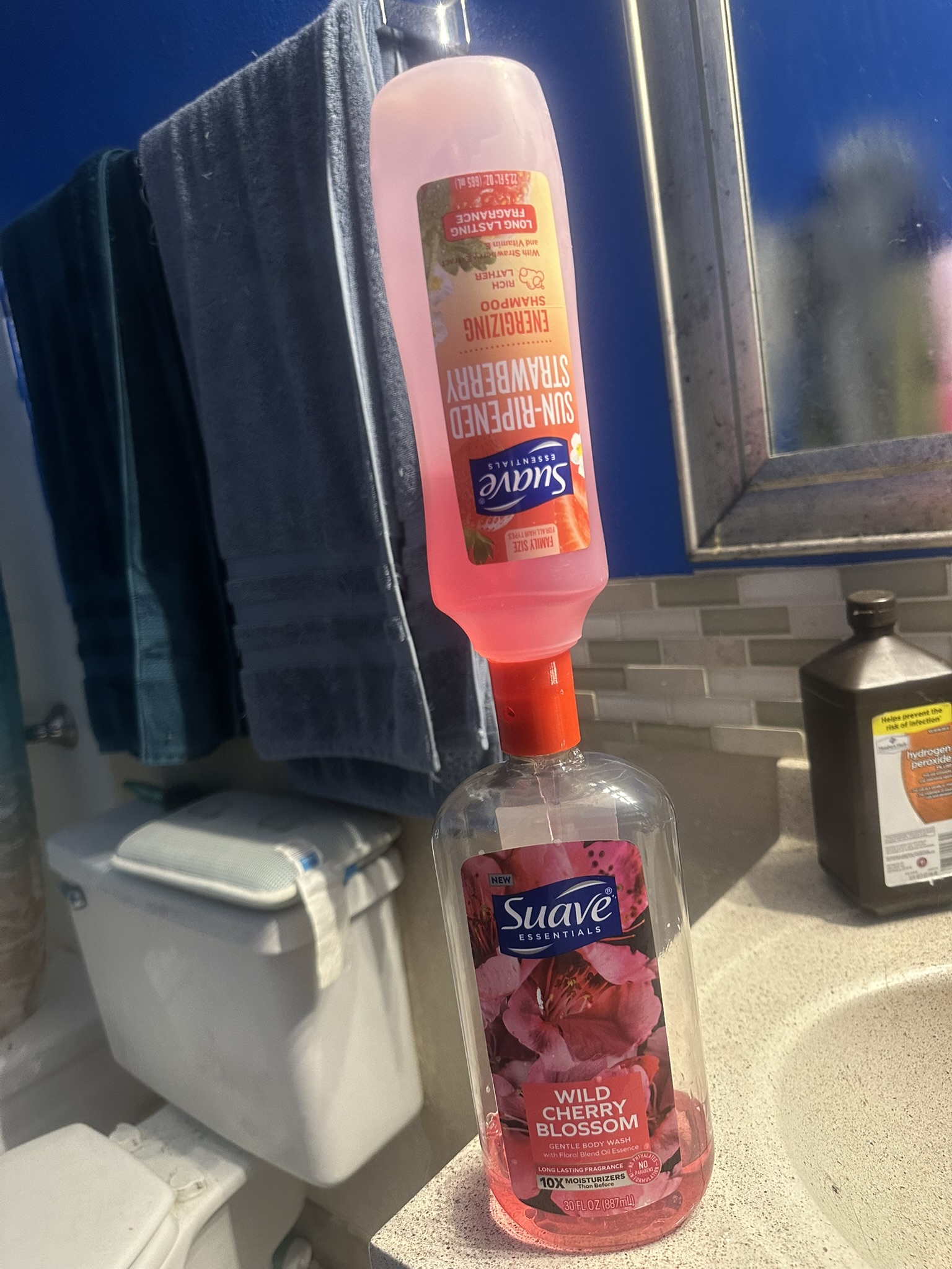 Suave Shampoo Bottle coupler for squeeze to pump bottles