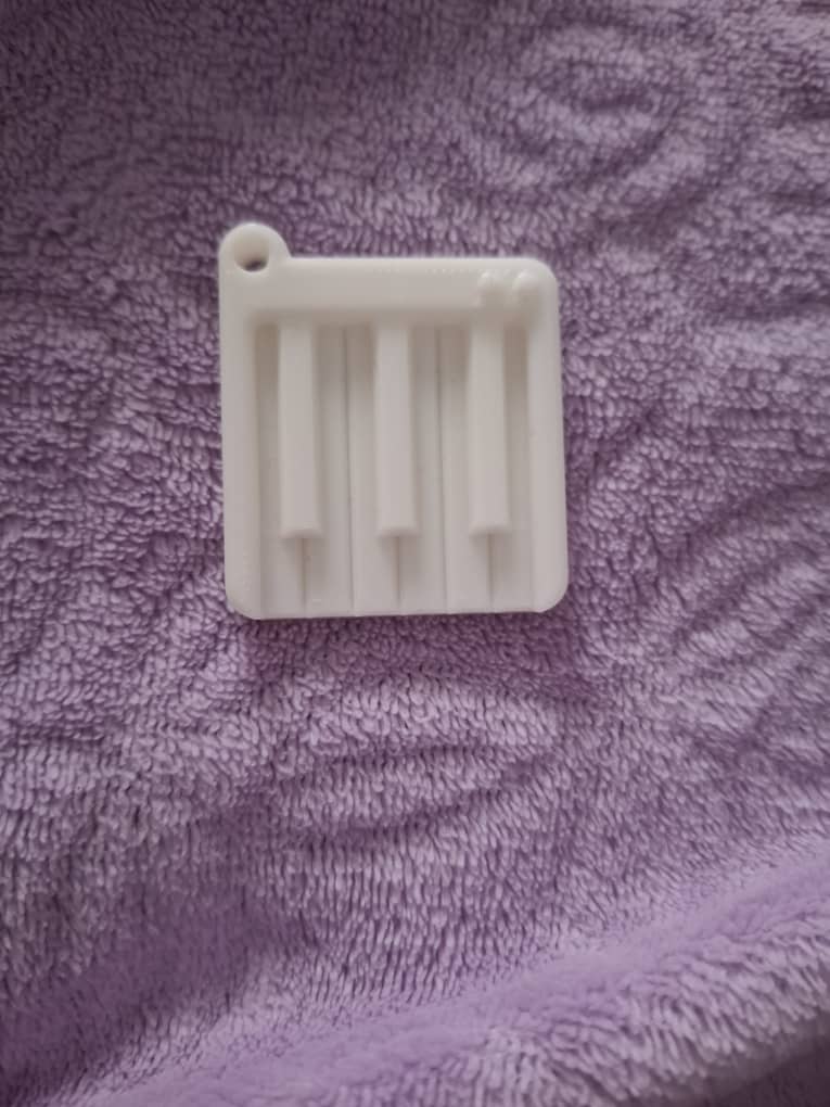 Piano Keychain — miniatura 2