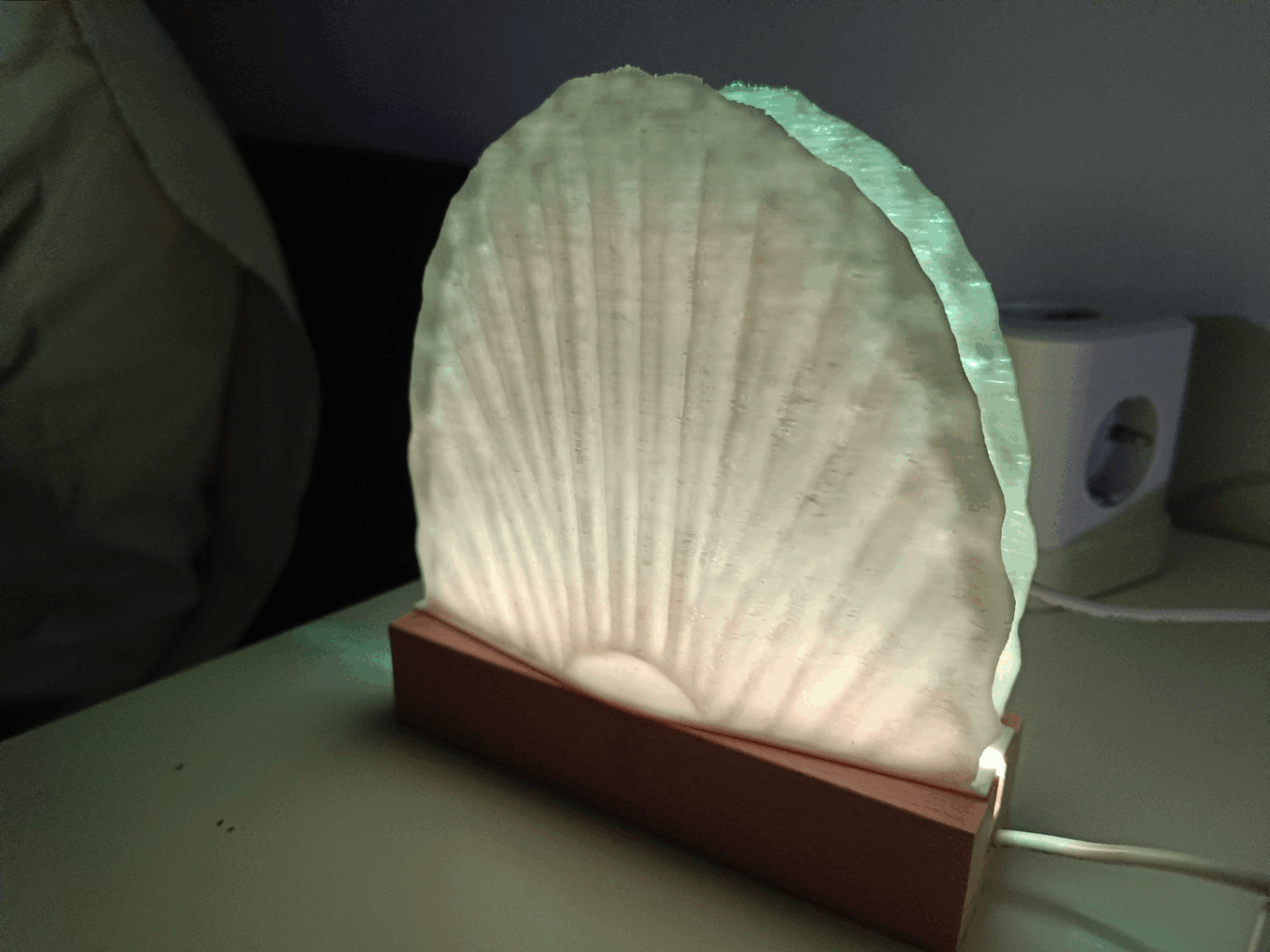 Seashell bedside lamp — thumbnail 10