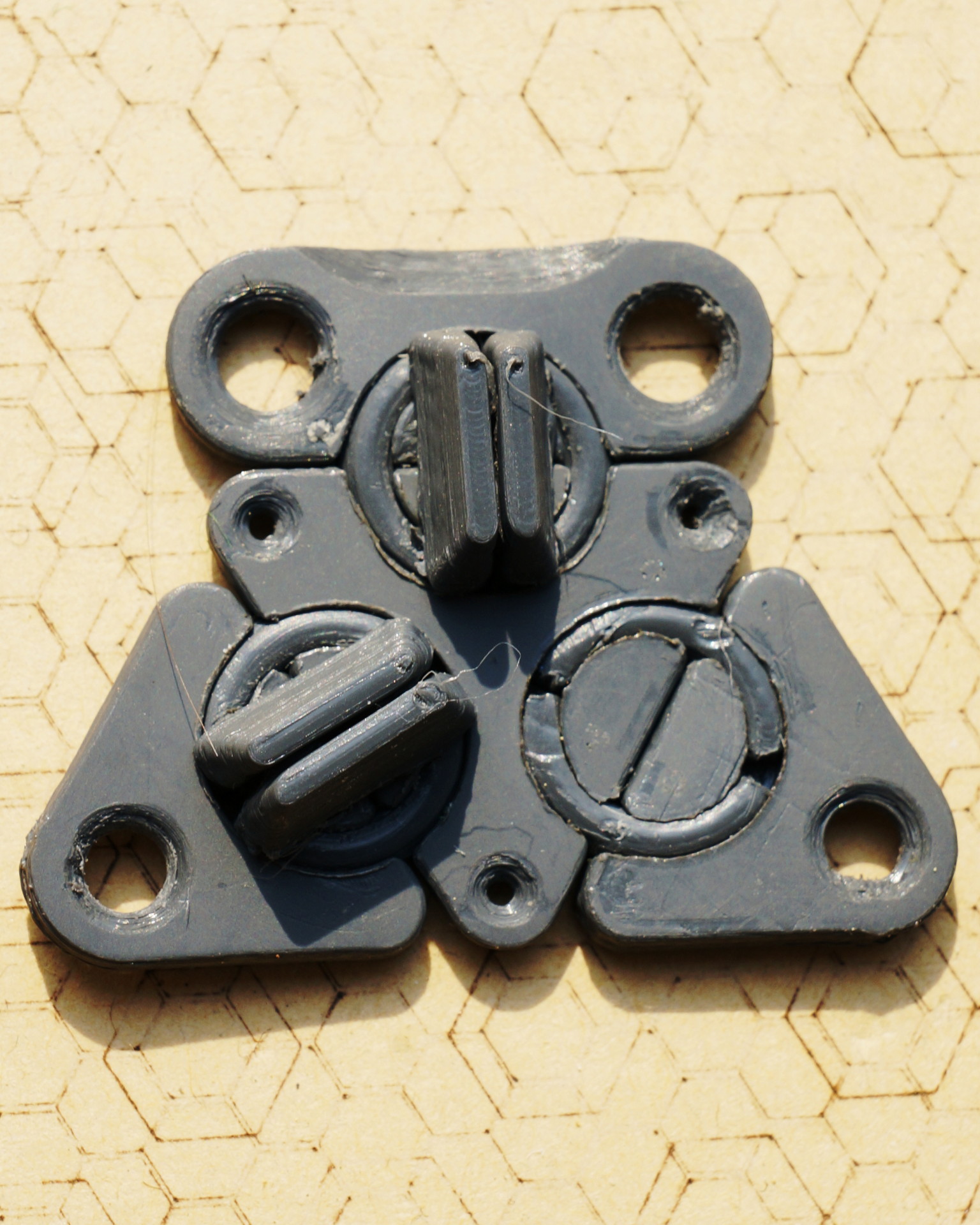 Ringlock & attach Button