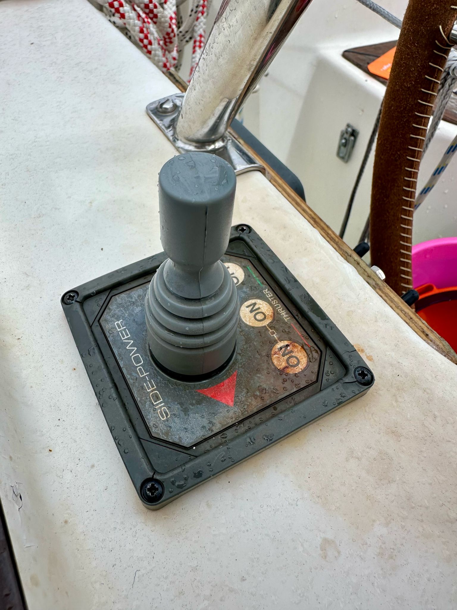 Bowthruster control panel — thumbnail 2