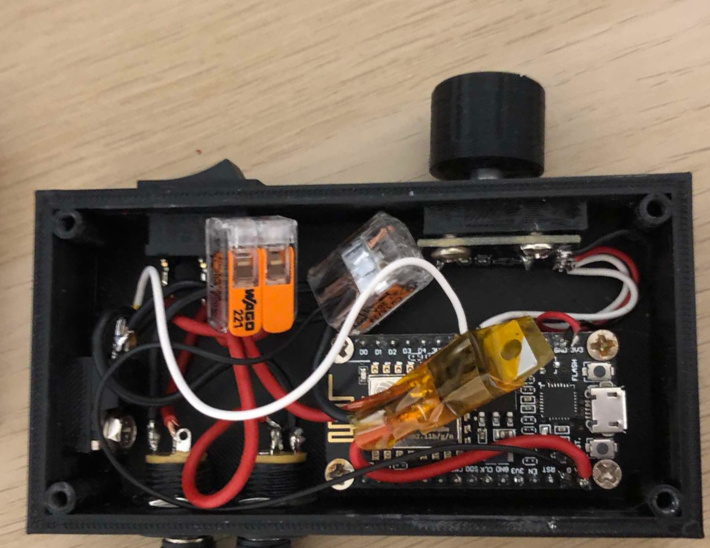 esp8266 pwm led controller box — miniatura 4