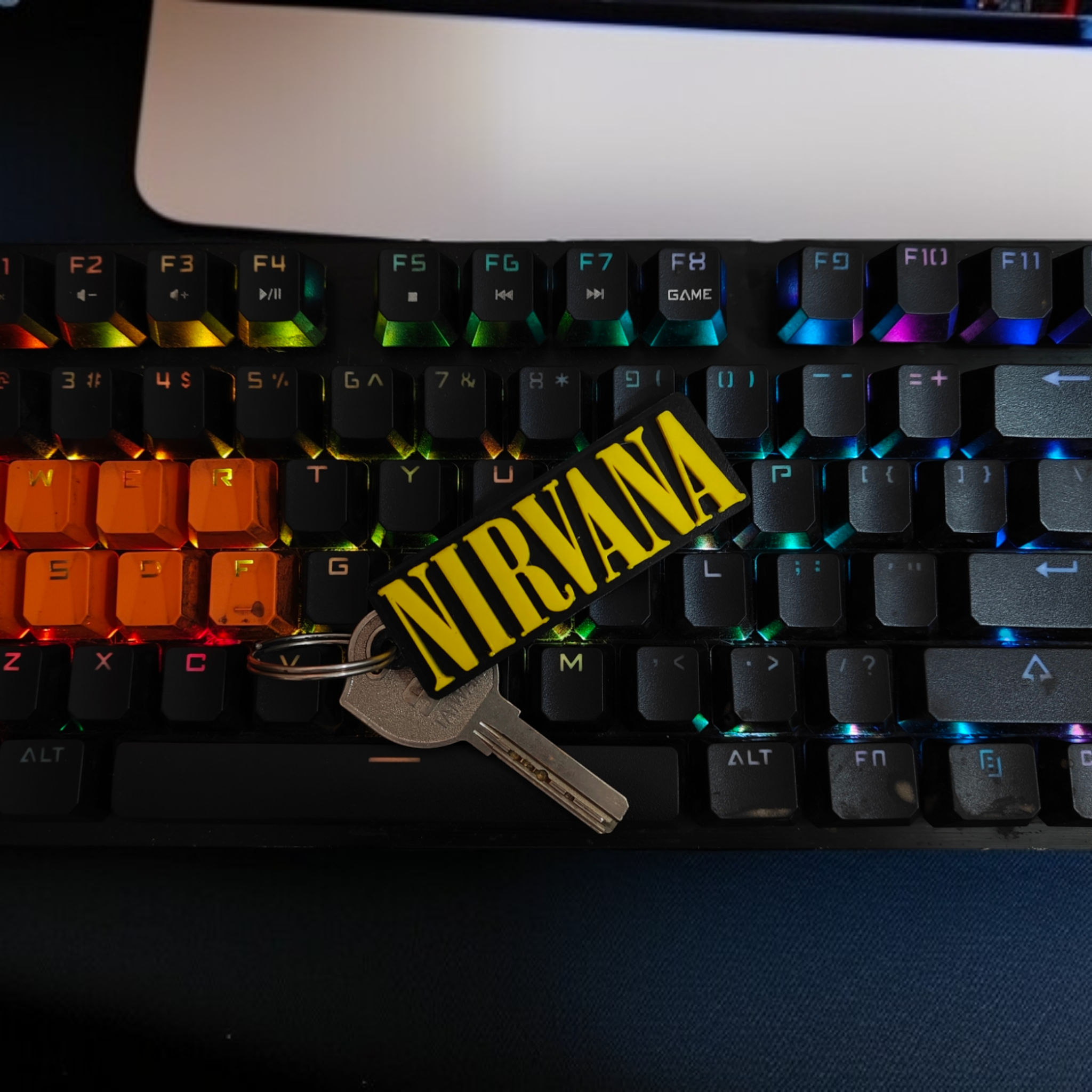 Miniatura 2 do modelo 3D Nirvana Keychain