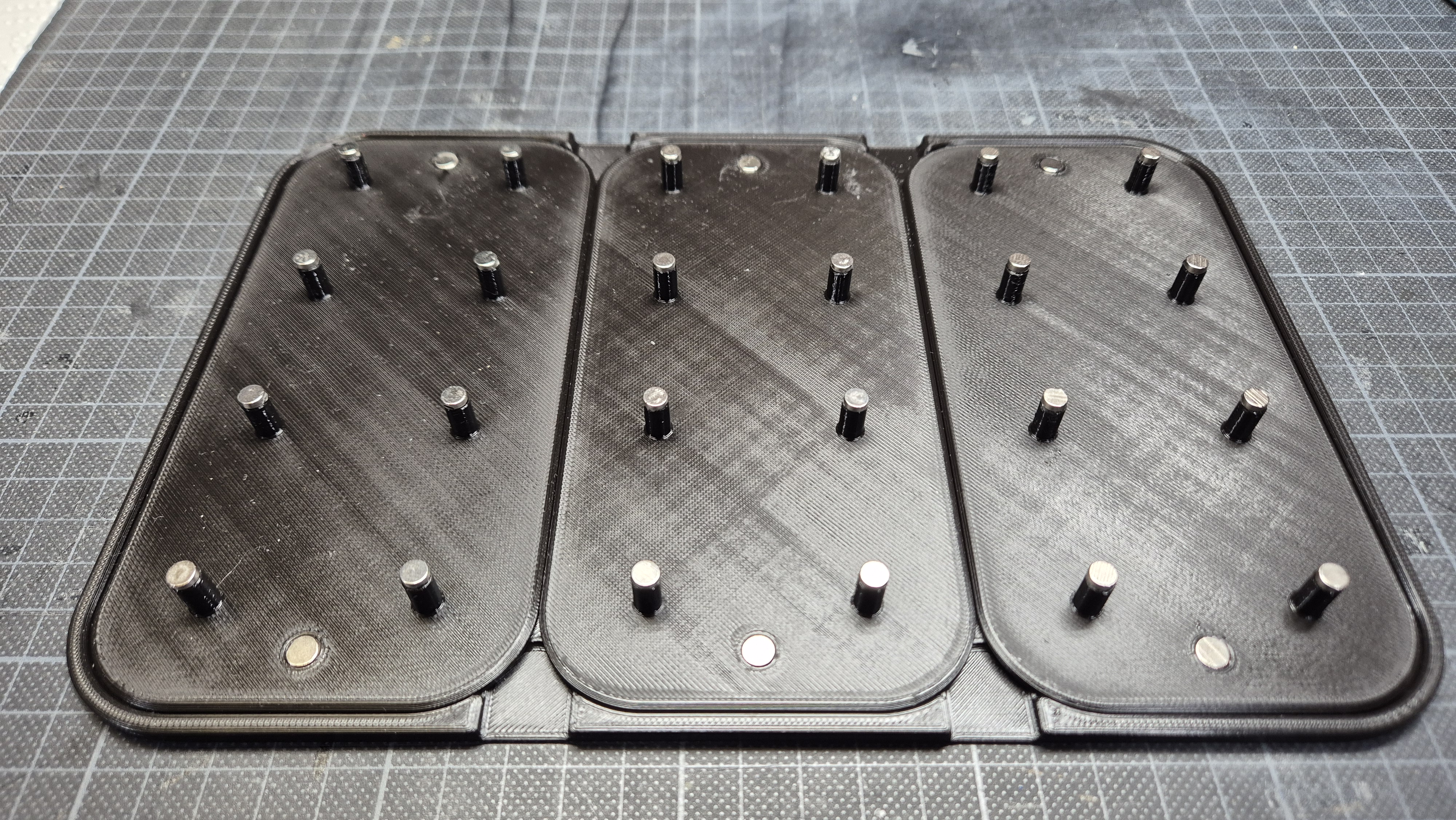 Rack for Redgrass painting handle magnet tops storage