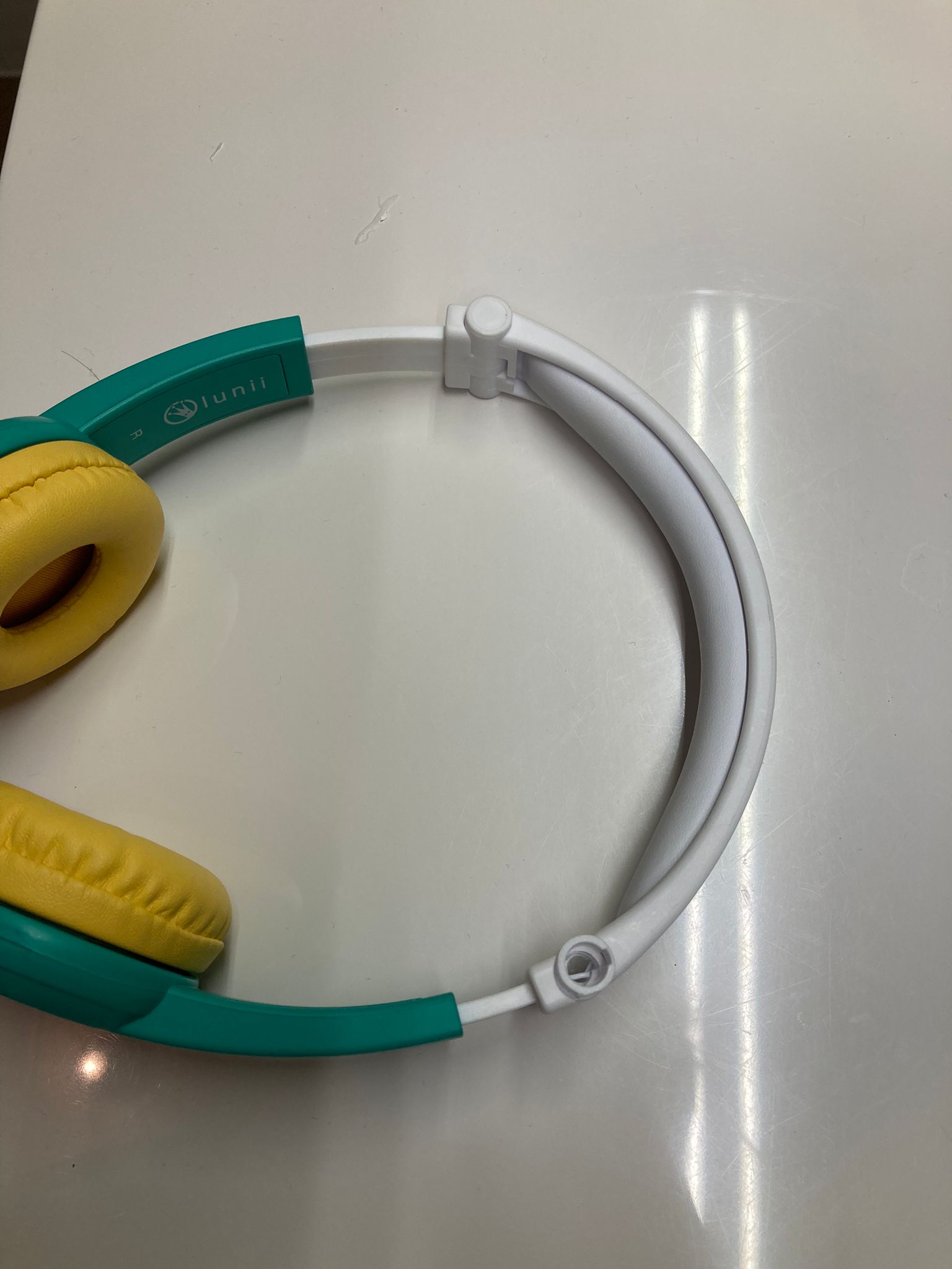 Lunii Headphone pin and cap