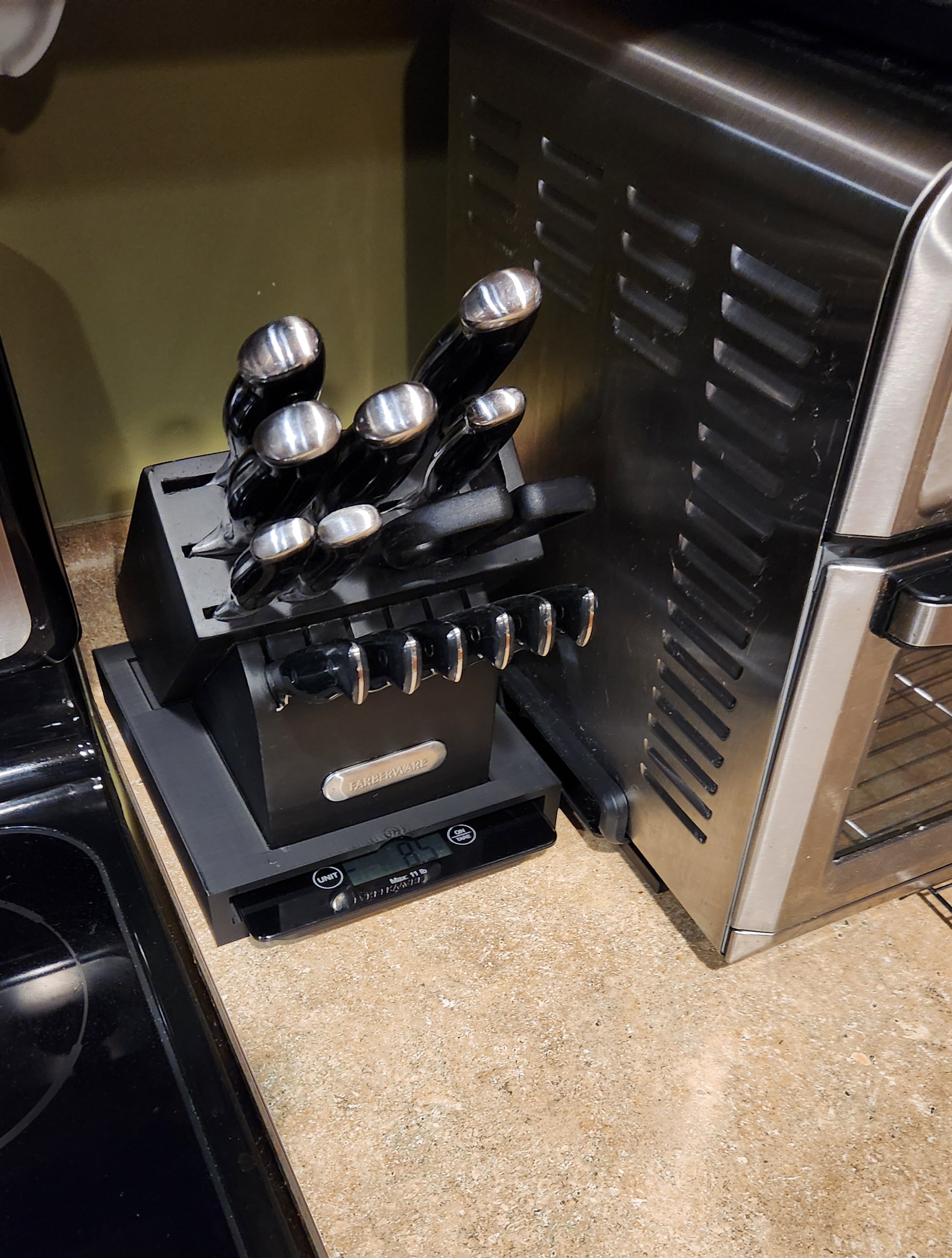 Knife Block Scale Cubby