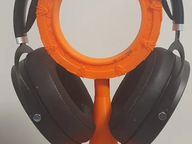 Stargate Headphone Stand