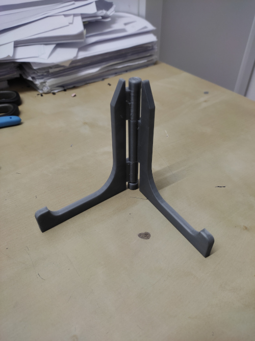 Generic hinged stand print in place (or not)