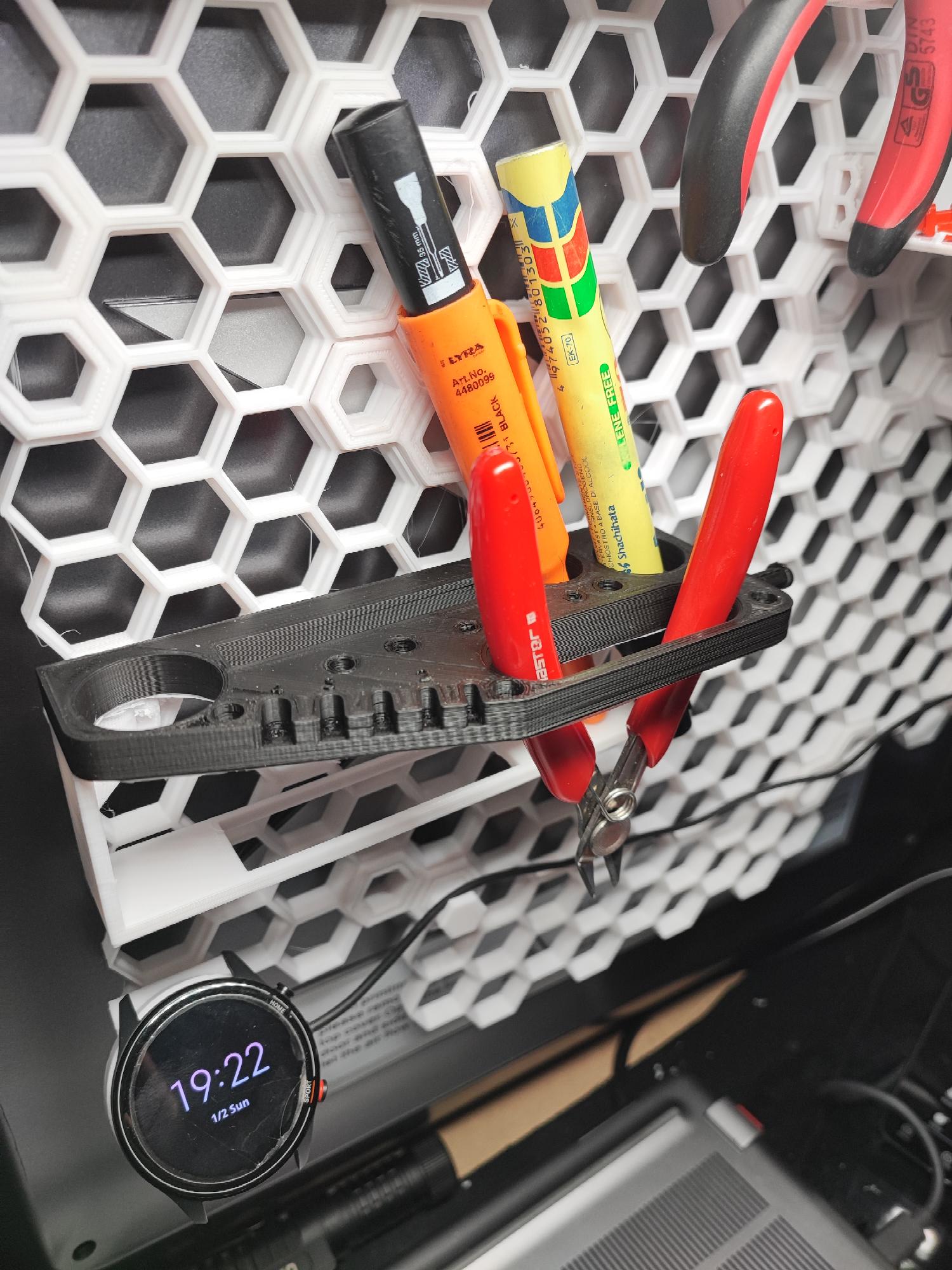 3D-Printer Tools holder - Honeywall - Remix
