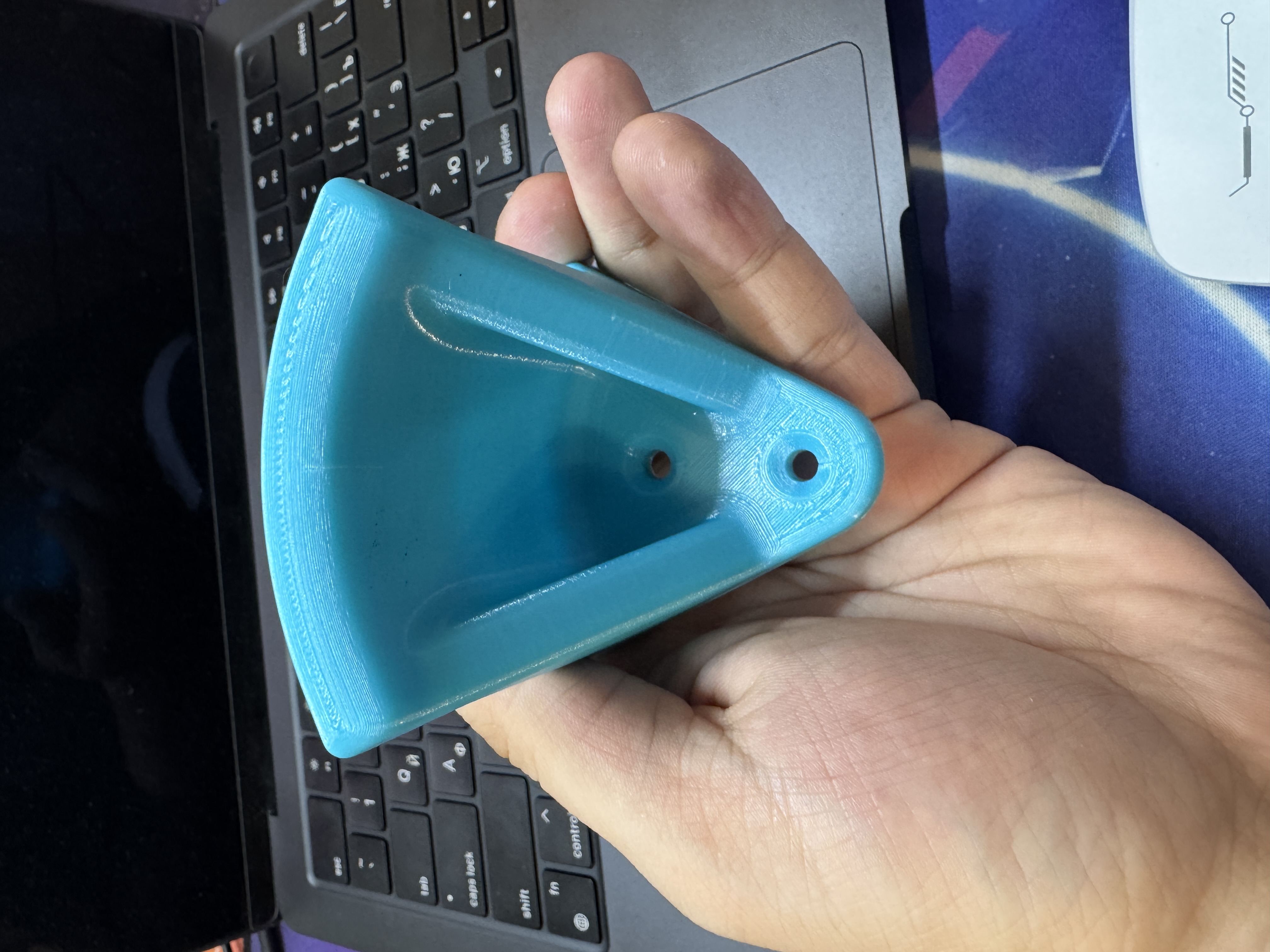 Parametric Holder Headphones (Solidworks)