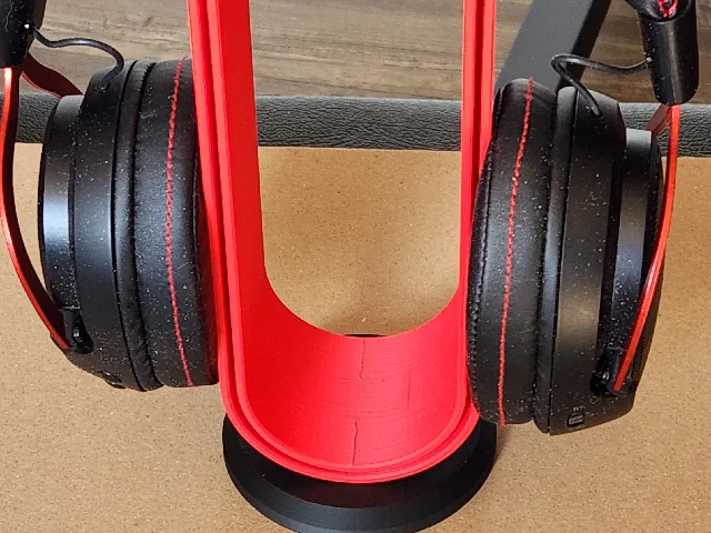 Modern Headphone Stand