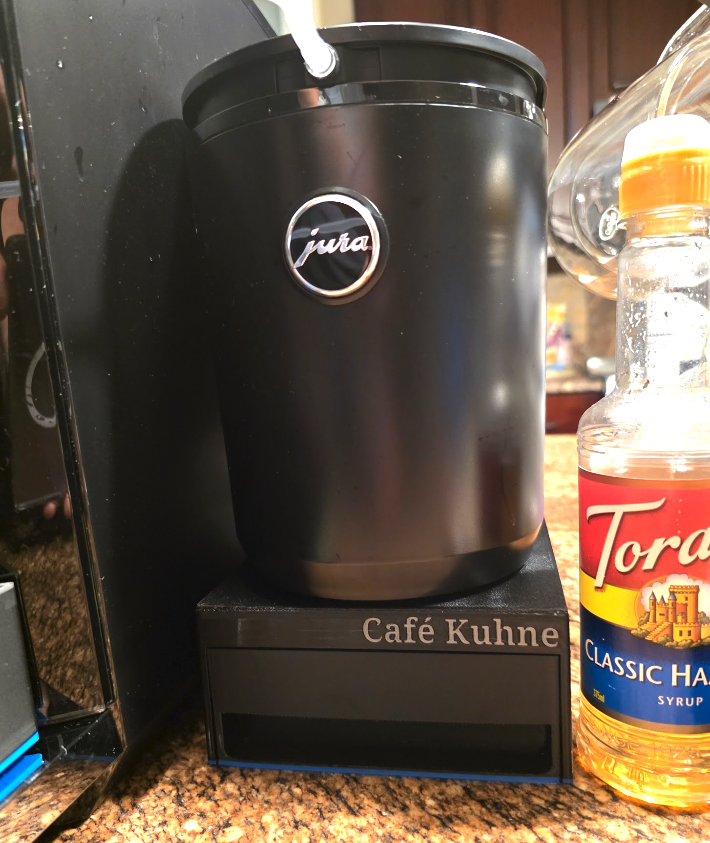 Coffee station utensil organizer