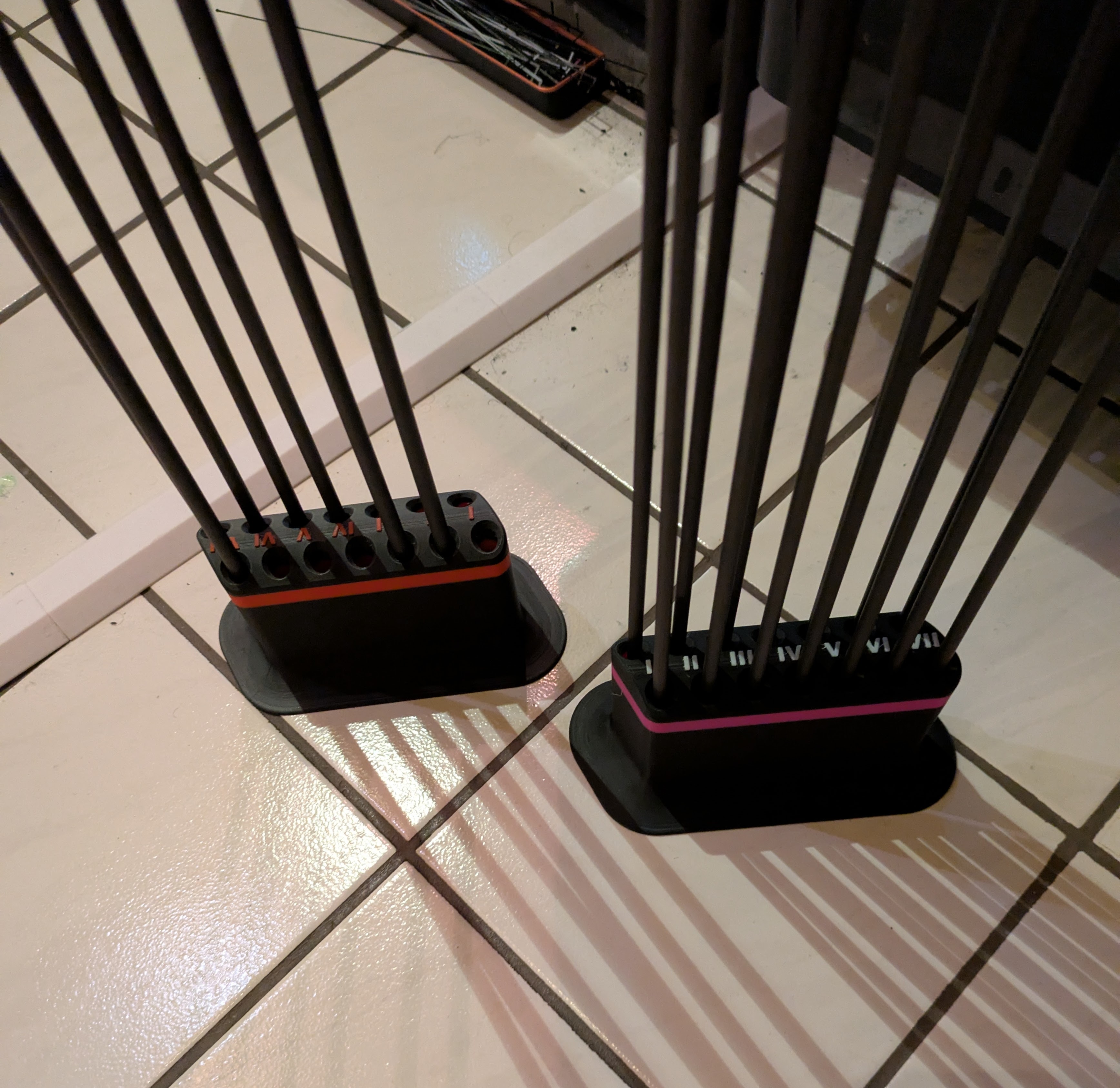 Arrow Stand 172x78x90mm 2x7 Rows | Pfeilständer
