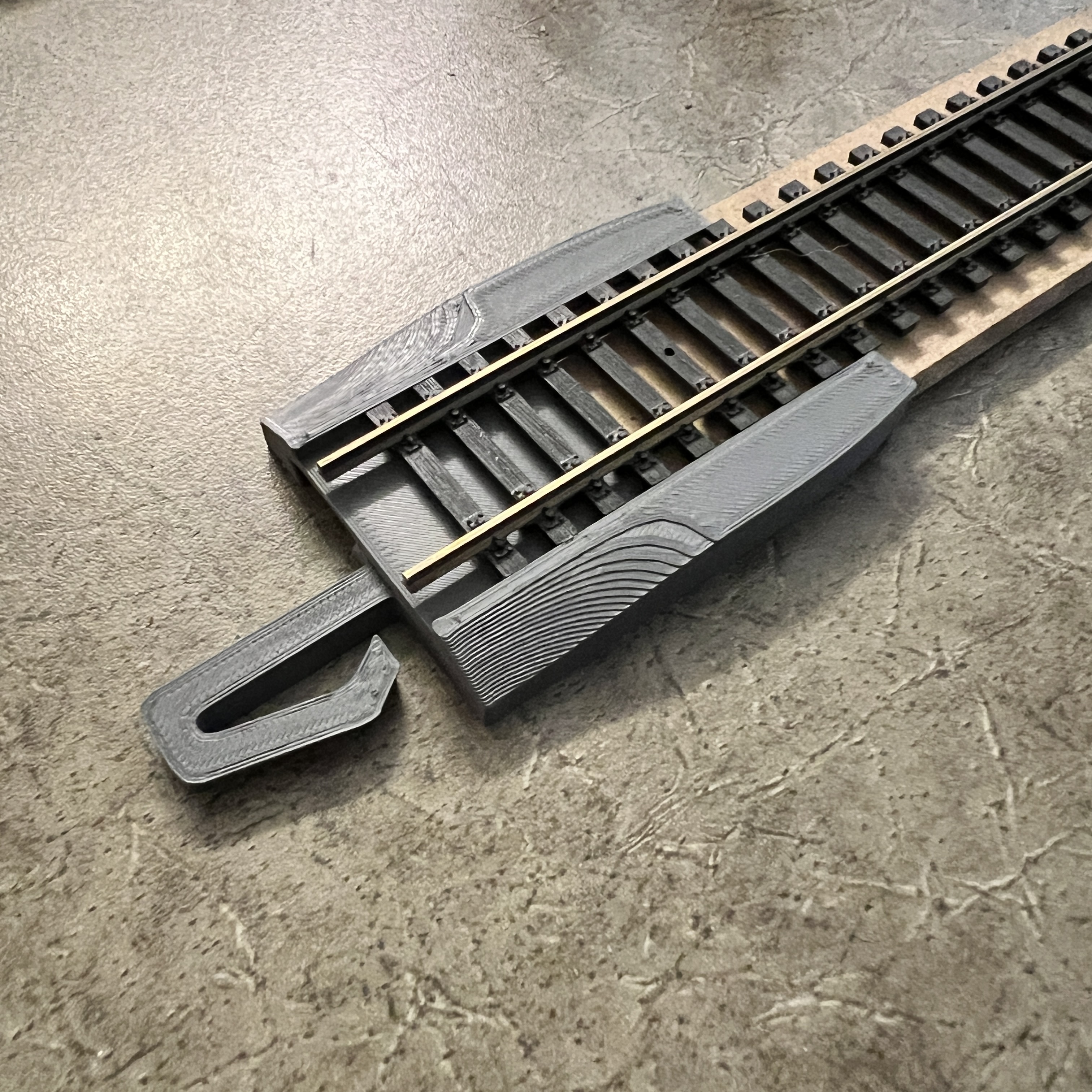 HO snap roadbed - plank adapter