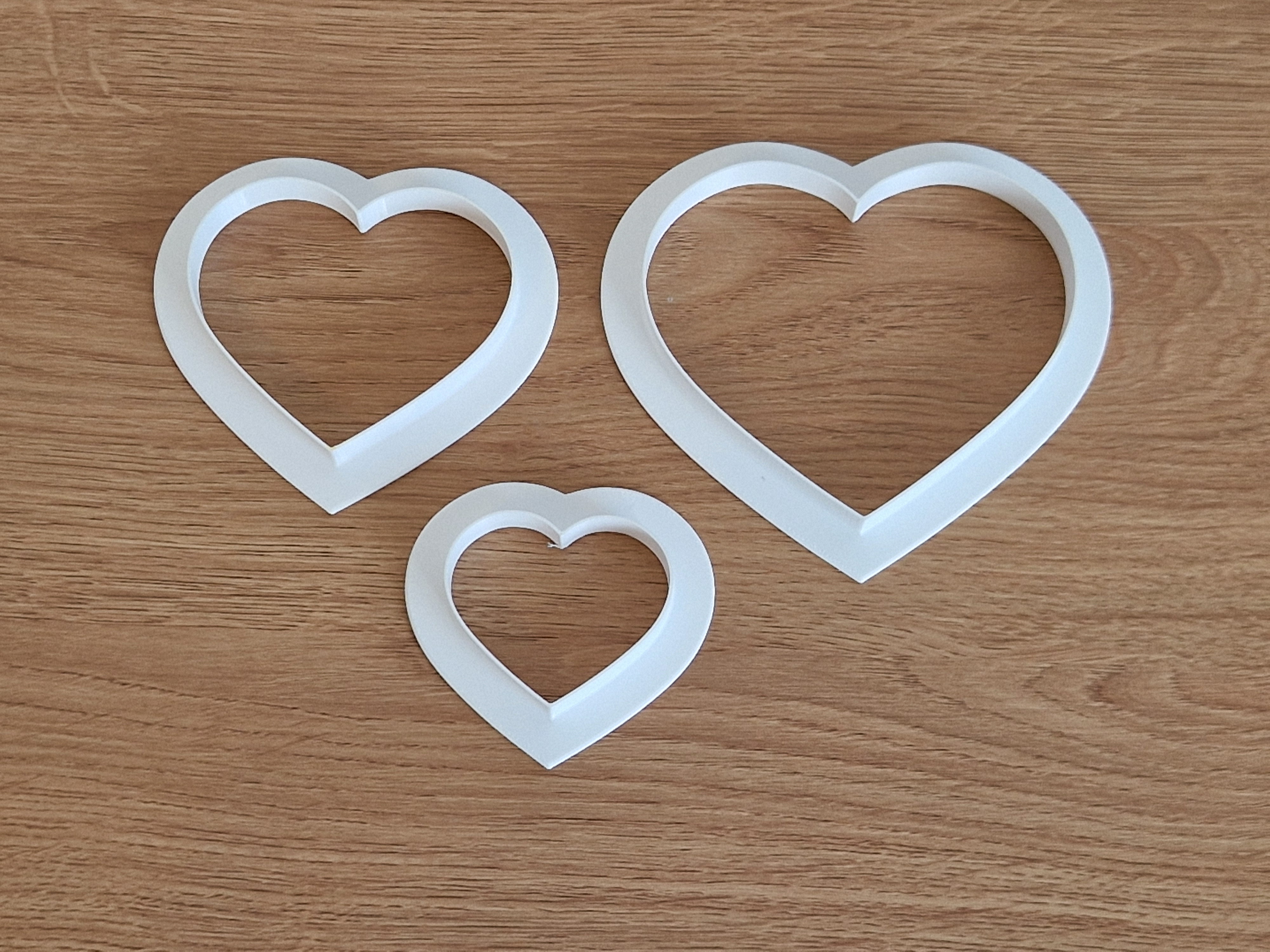 heart biscuit/cookie cutter (various sizes)