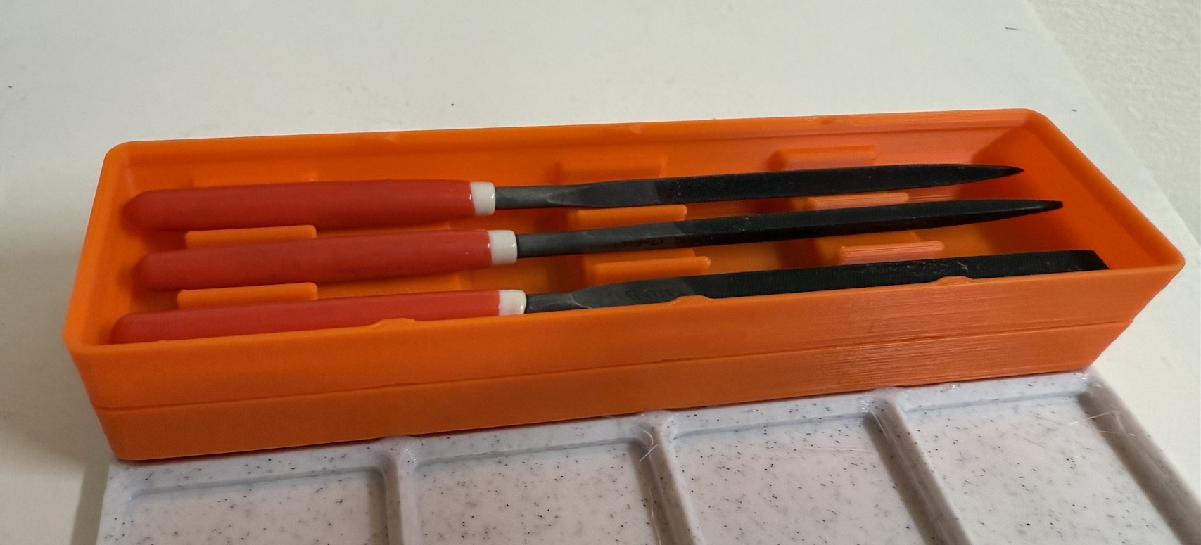 Miniatura 2 do modelo 3D Gridfinity bins for needle files