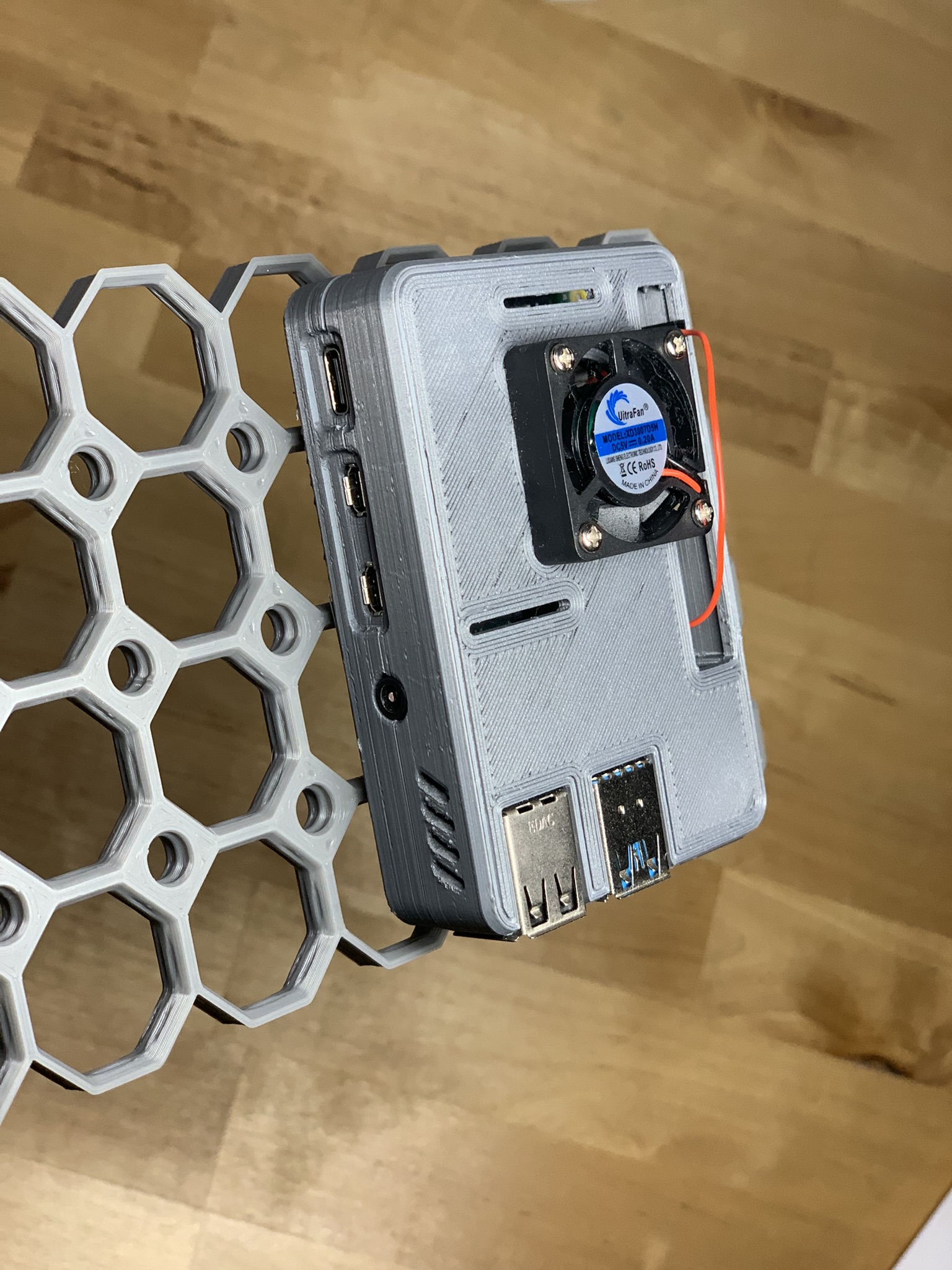 Multiboard RaspberryPi 4 Case Integration (also for Underware Cable Management) — miniatura 7