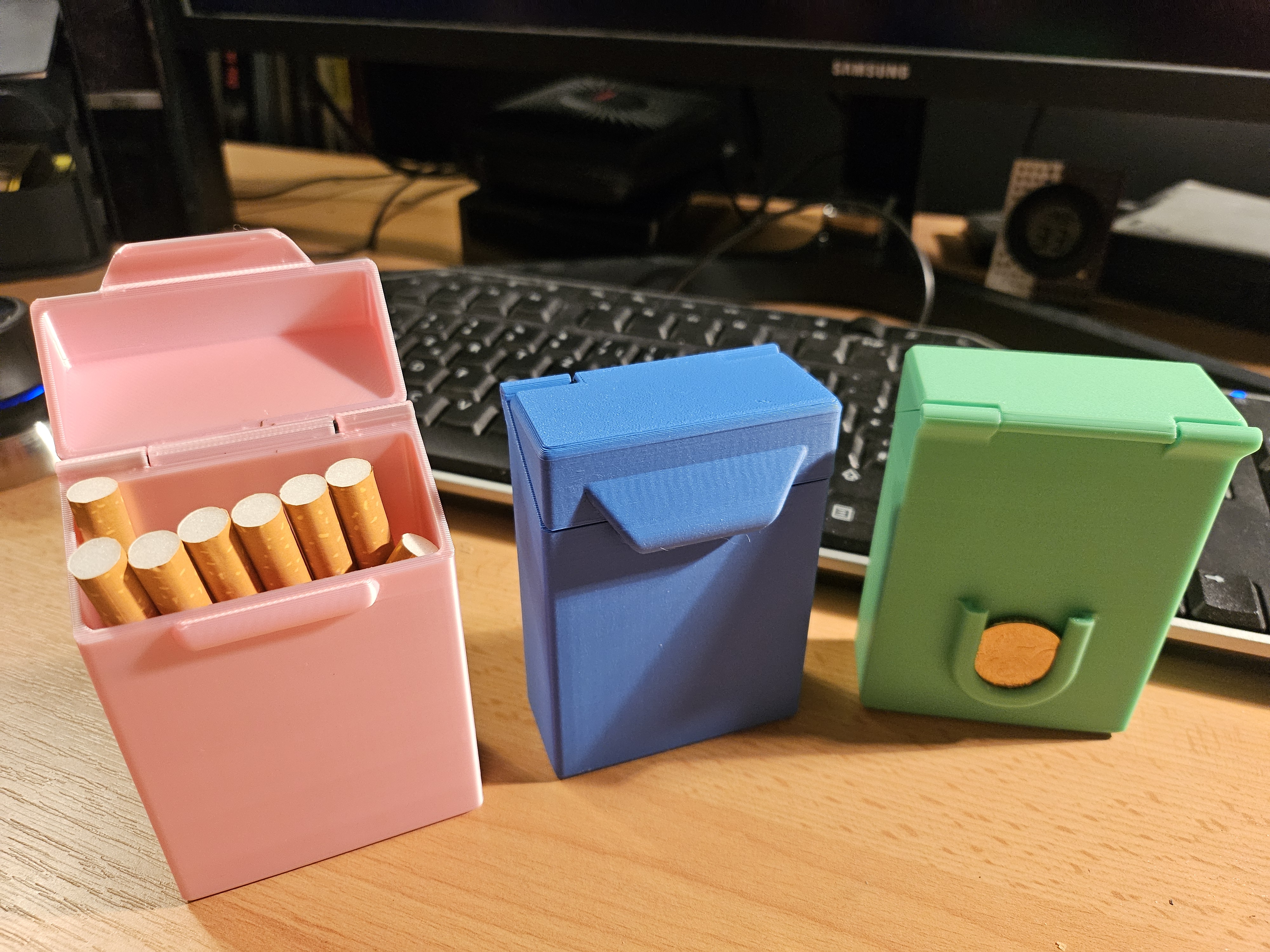 Plain Cigarette Box With A Coin