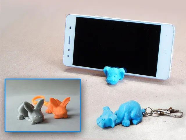 Keychain / Smartphone Stand (Dog and Bunny)