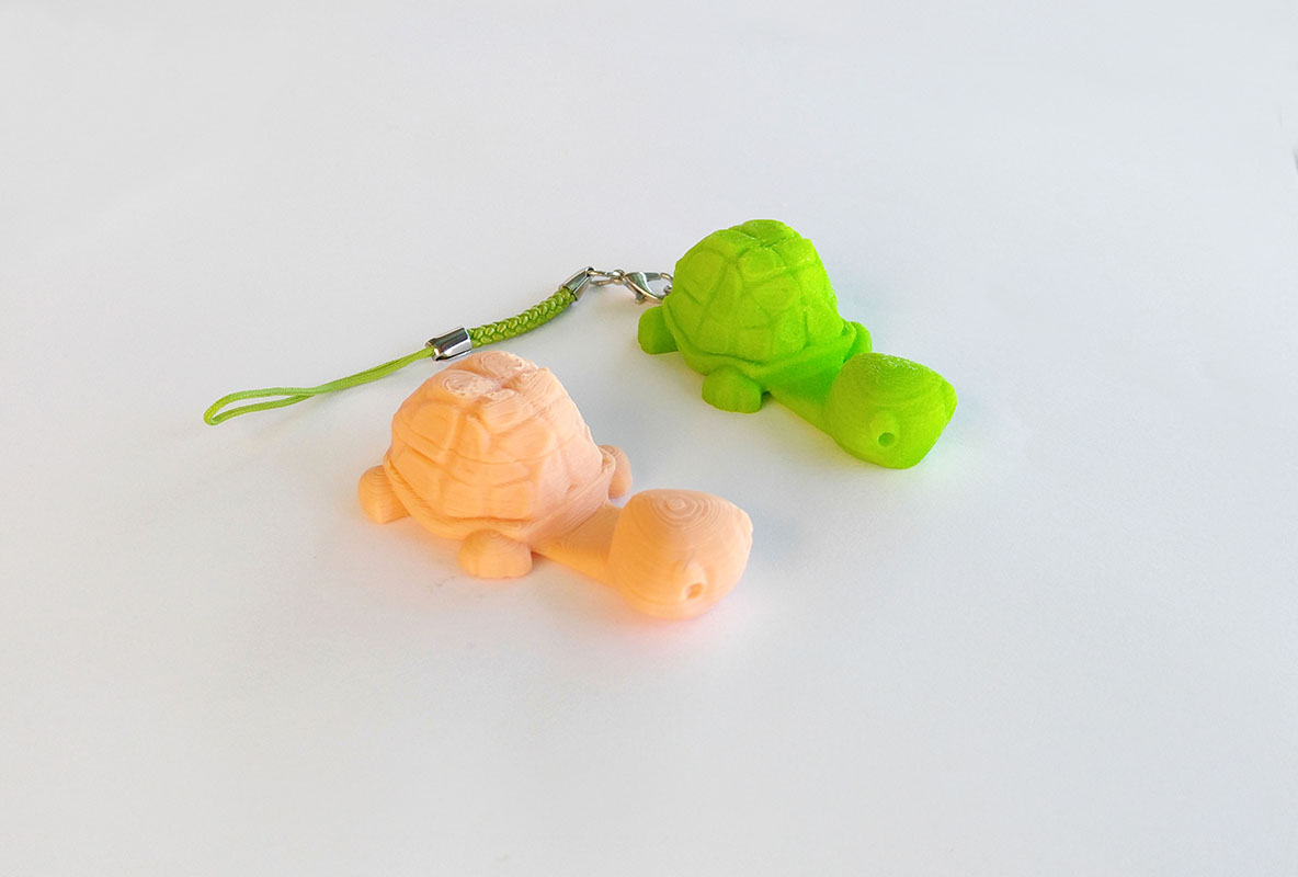 Miniatura 2 do modelo 3D Tortoise  Keychain / Smartphone Stand