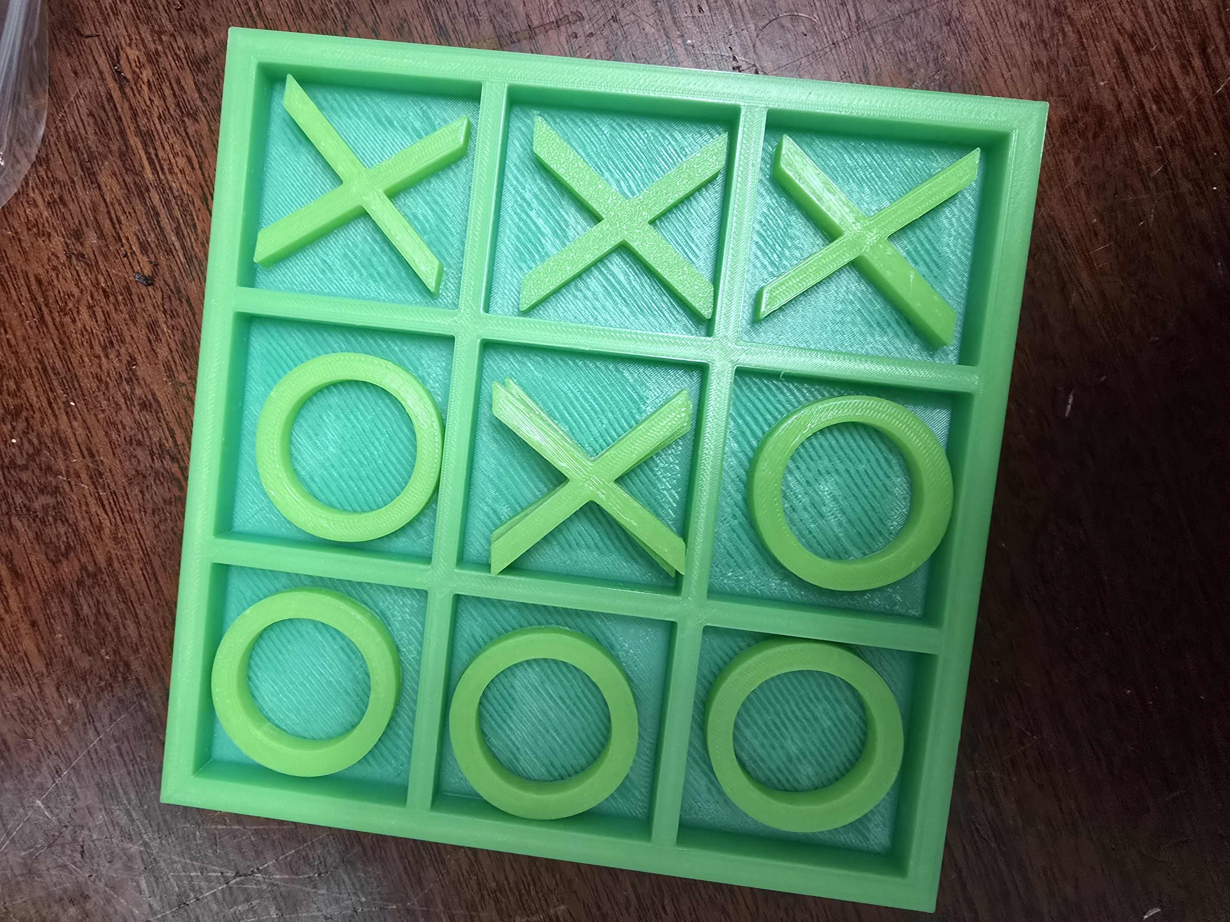 Tic-tac-toe set