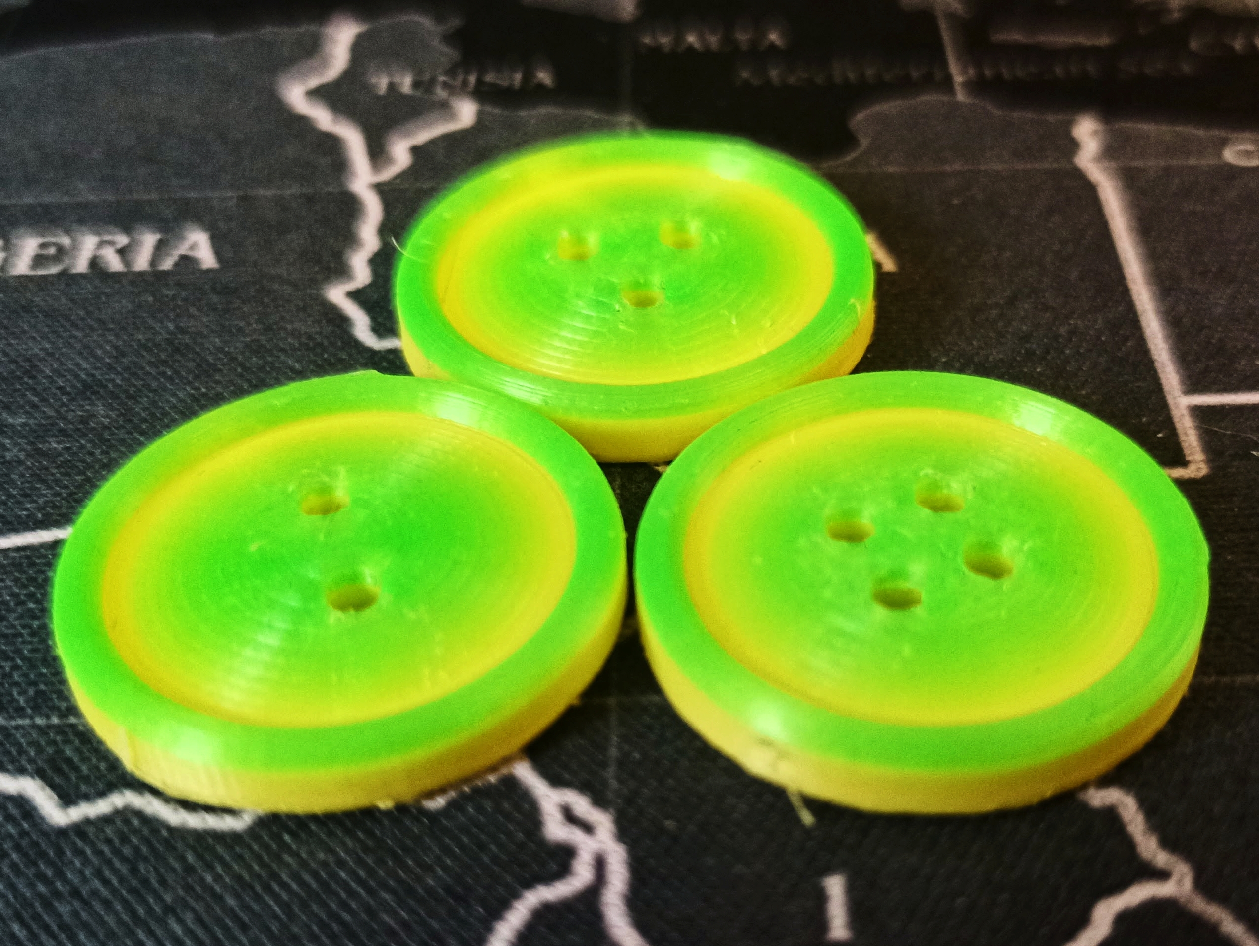 Miniatura 4 do modelo 3D Simple Clothes Buttons