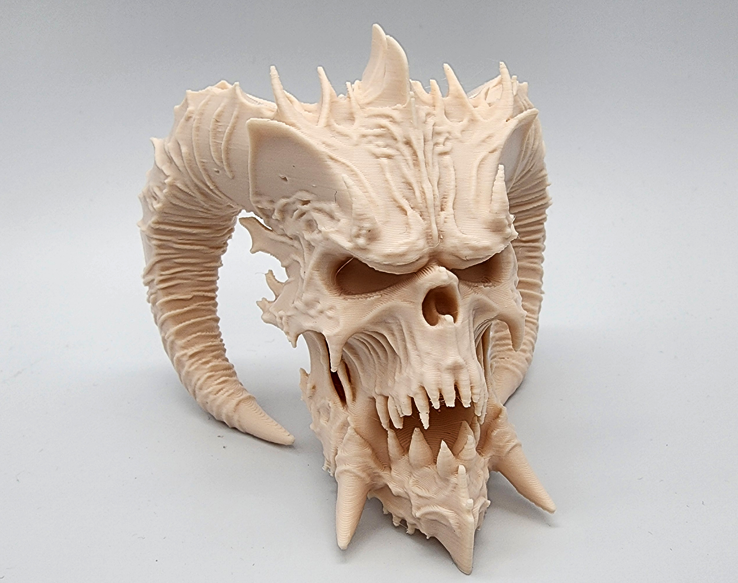 Big-Horn Demon Skull 3D model thumbnail