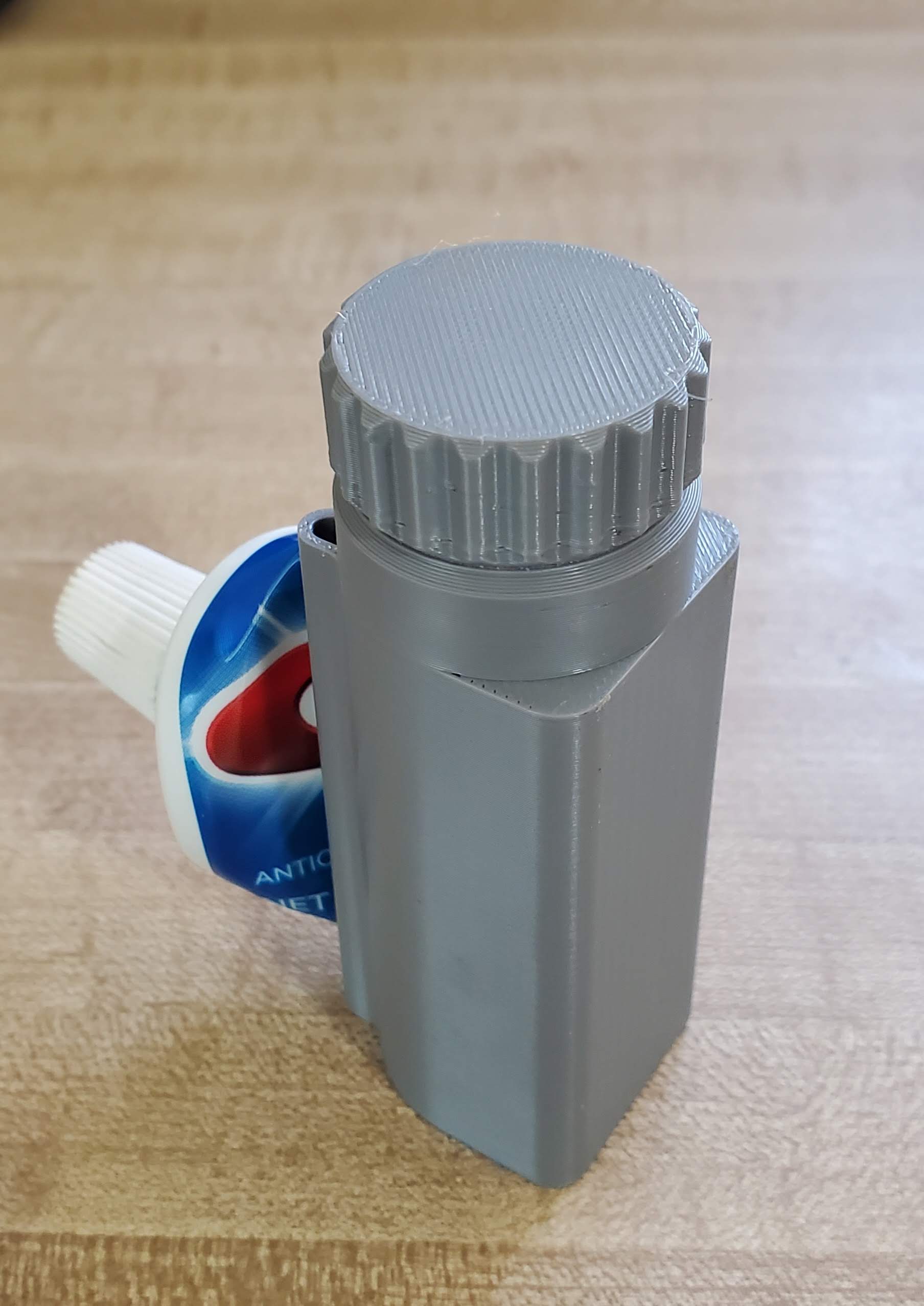 Toothpaste Tube Squeeze Roller (Print-In-Place)