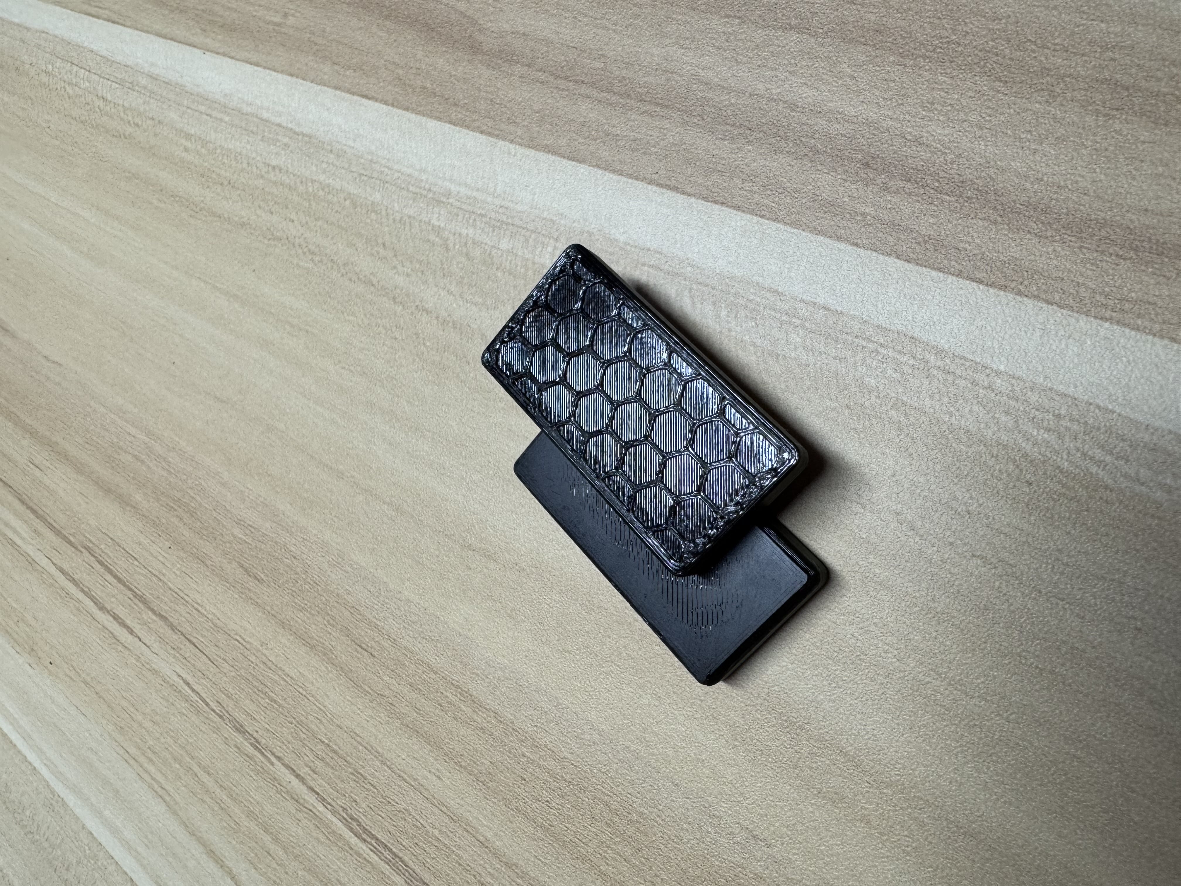 Miniatura 5 do modelo 3D Hex Pattern Magnetic Fidget Brick