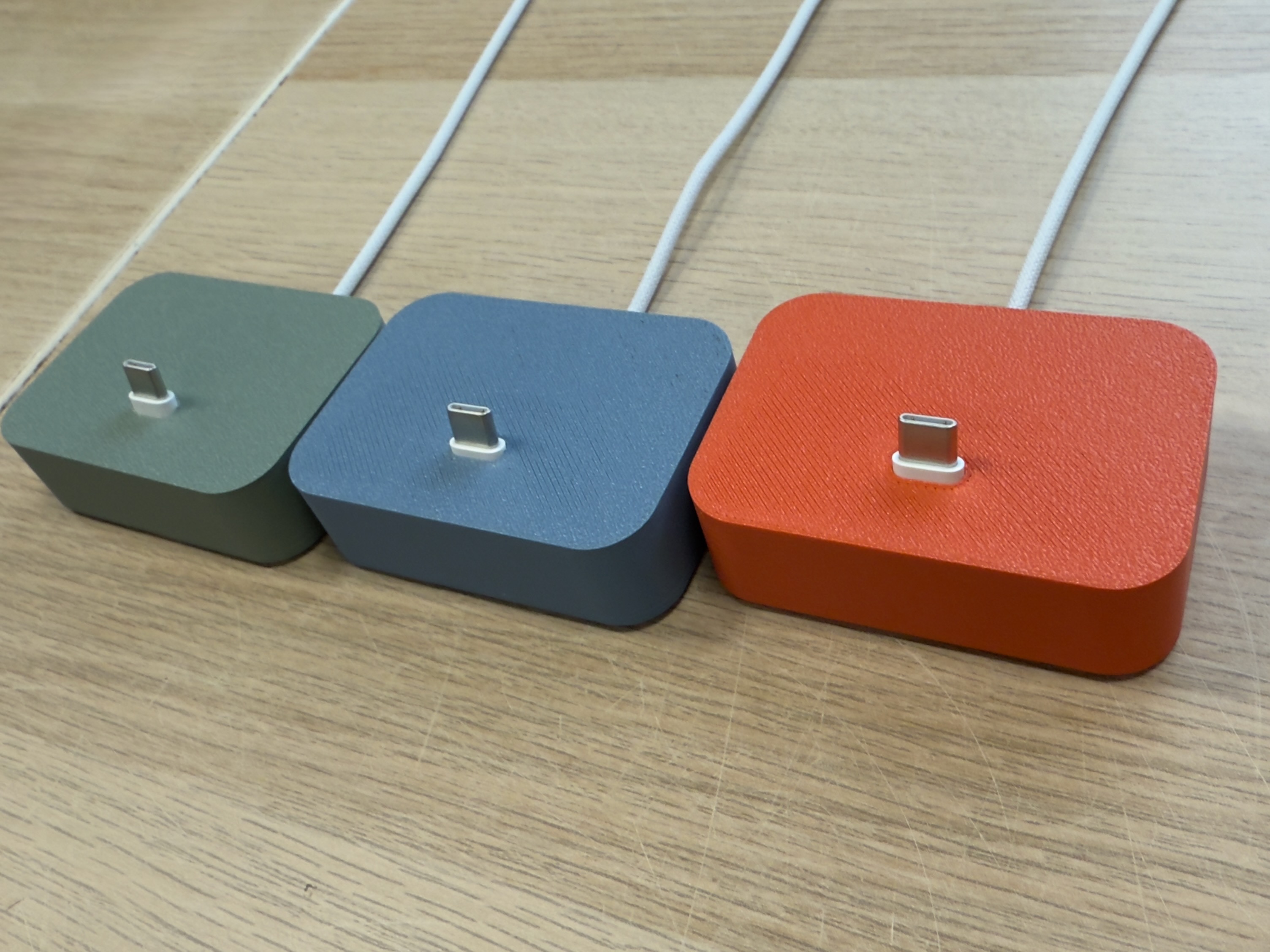 iPhone USB-C DiagDock – 3D-Printed USB-C iPhone Repair dock
