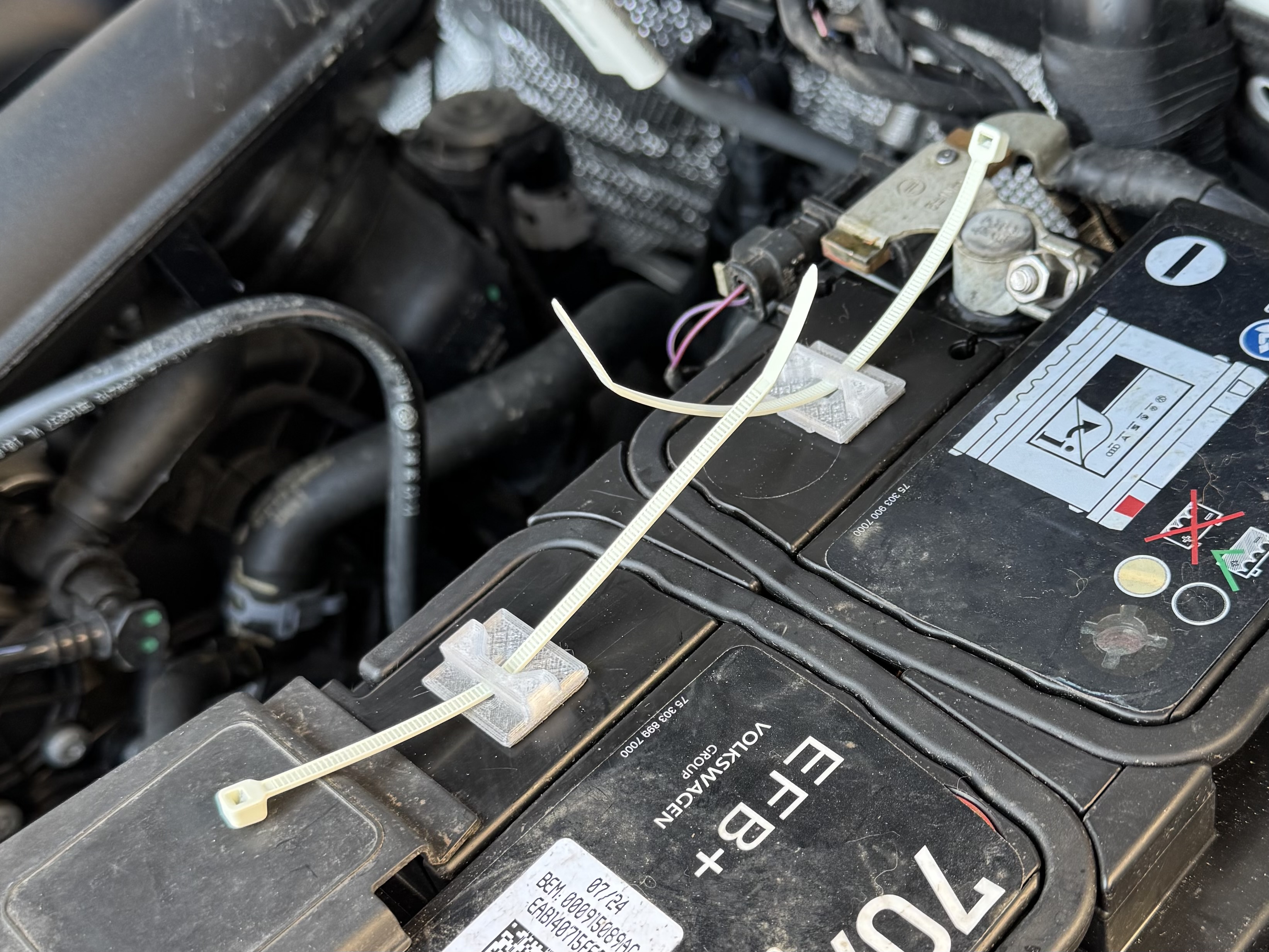 Miniatura 3 do modelo 3D Engine Bay Box