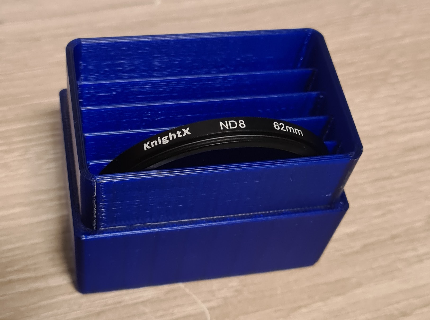 Configurable storage box for photo filters - Boîte de rangement configurable pour filtres photo