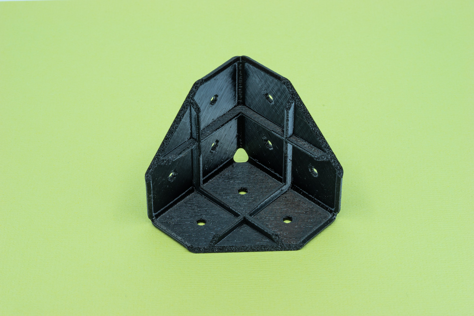 Functional Corner Brackets for PETG/ASA - LR Basics