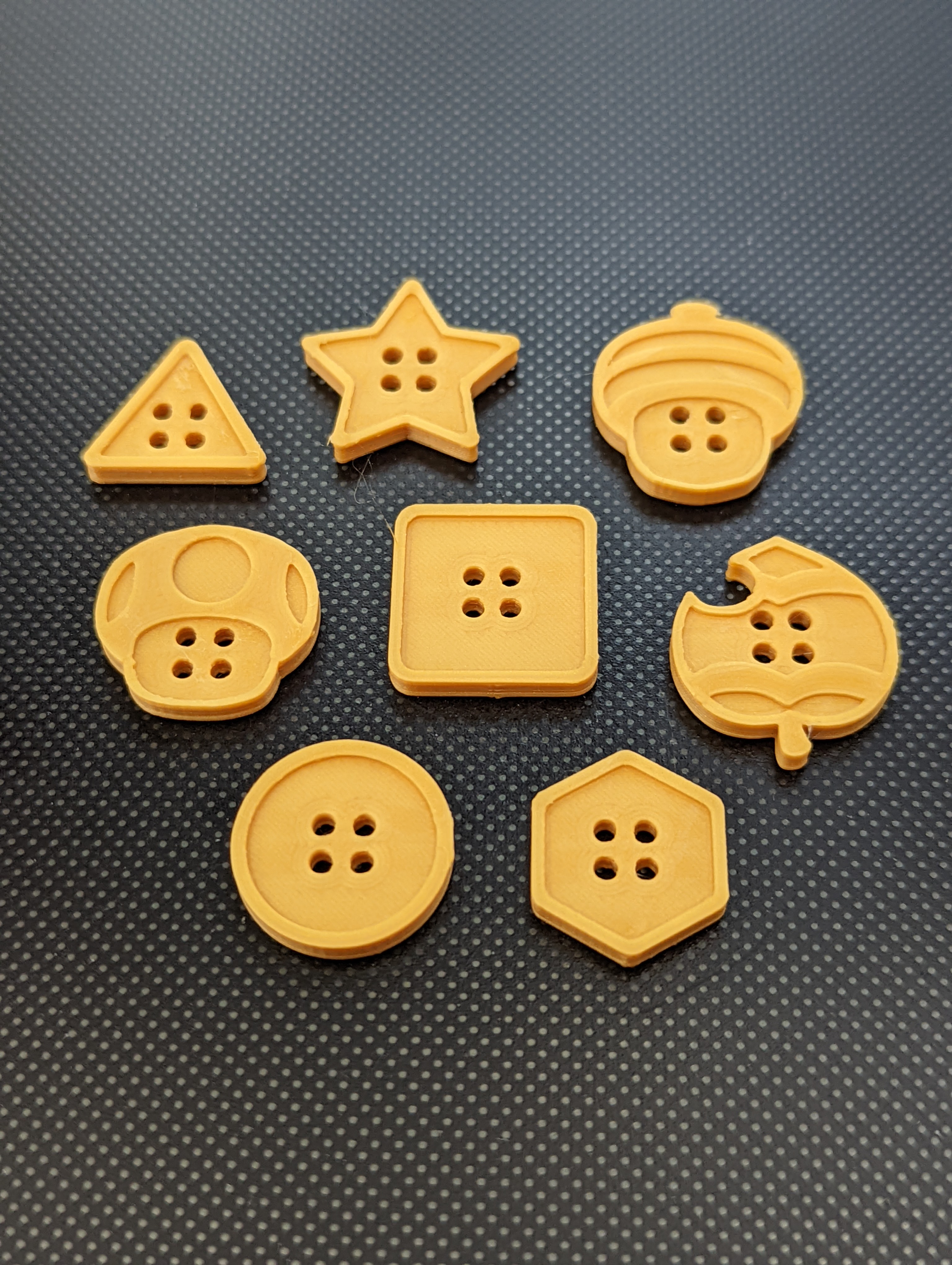 Emergency no-sew buttons by Pippa, Download free STL model