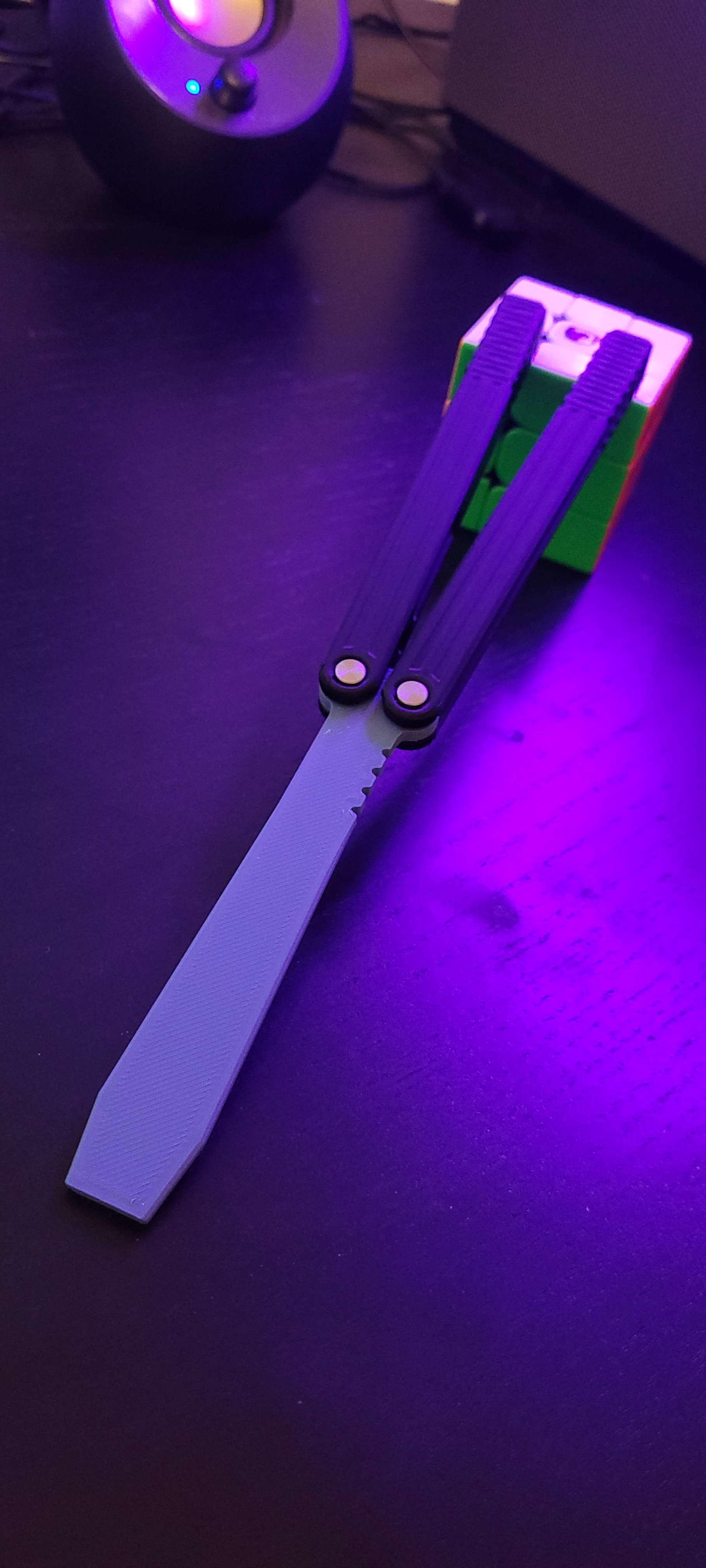 The Nebula - Fully Printable Balisong/butterfly knife fidget toy