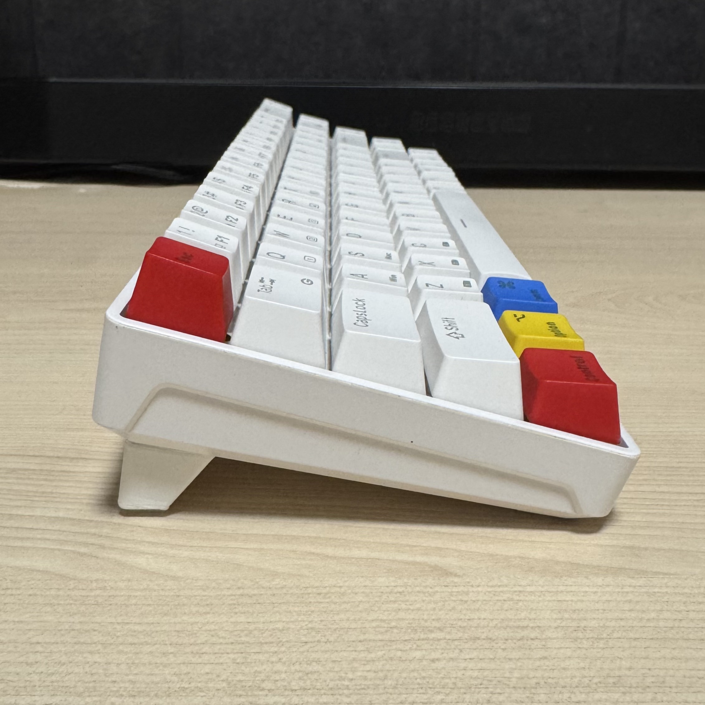 Keyboard Riser (designed for Royal Kludge RK68)