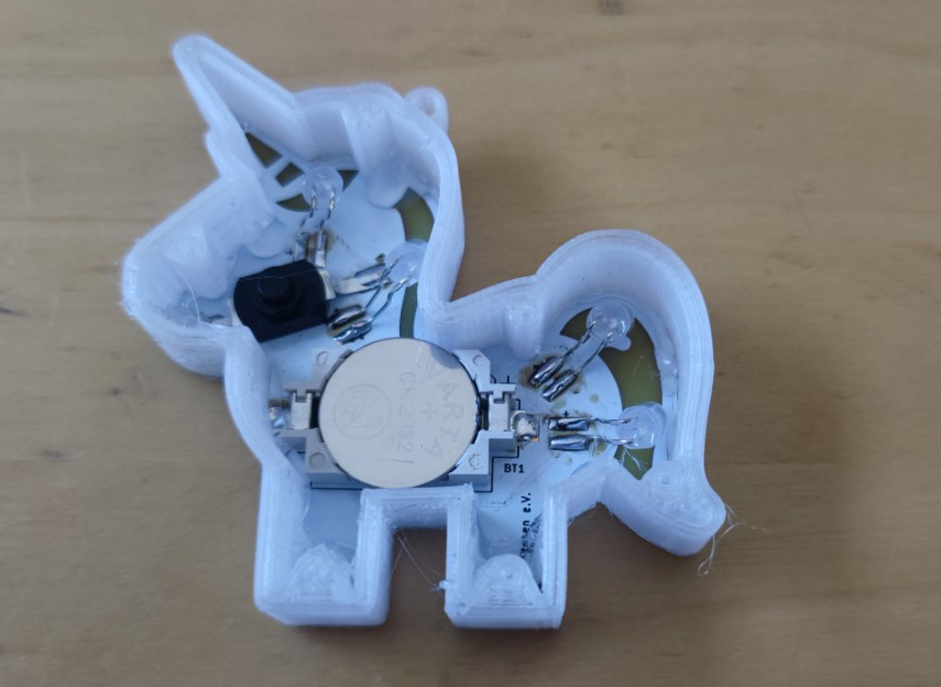 Miniatura 5 do modelo 3D Rainbow Unicorn Case