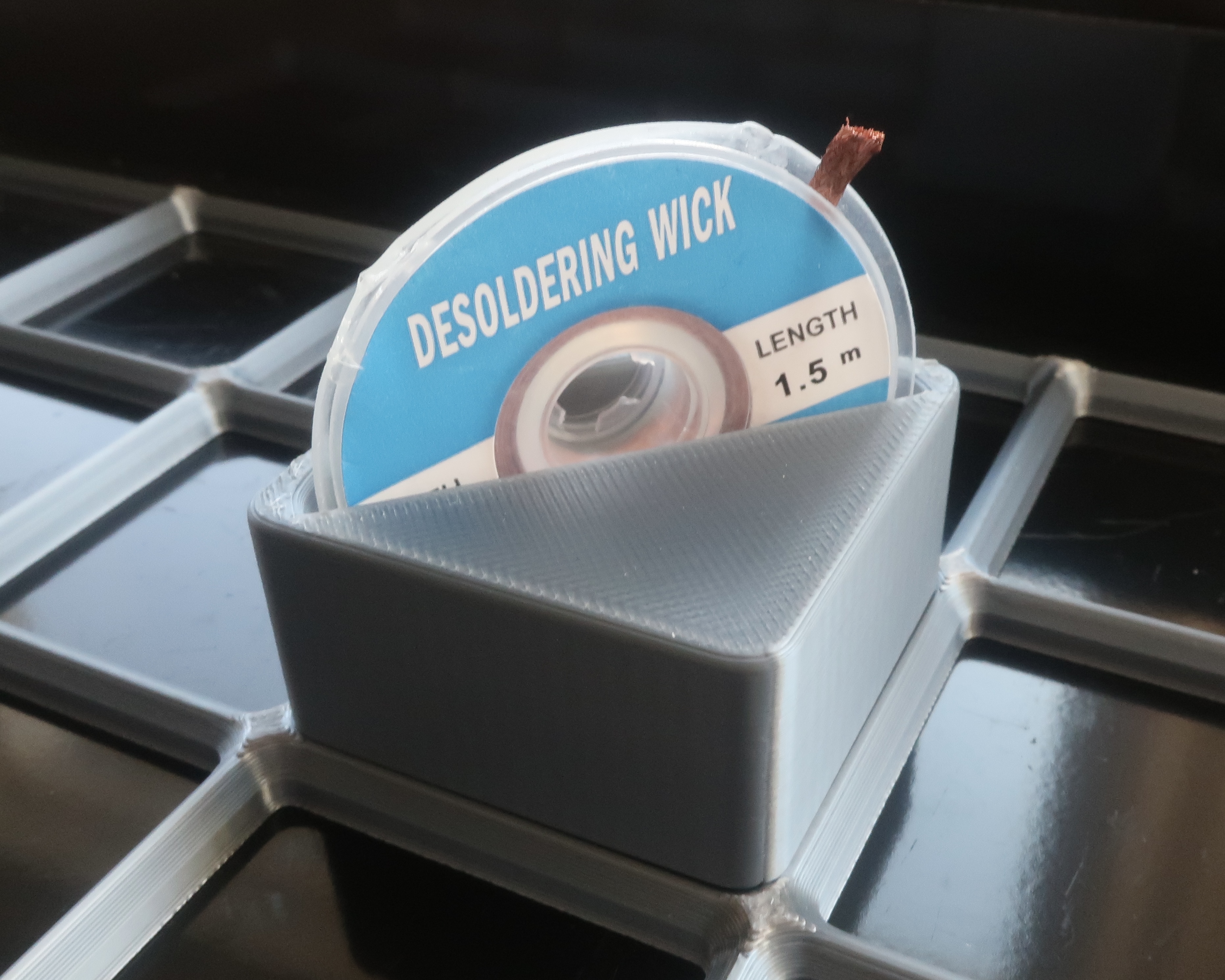 Gridfinity Solder Wick Holder