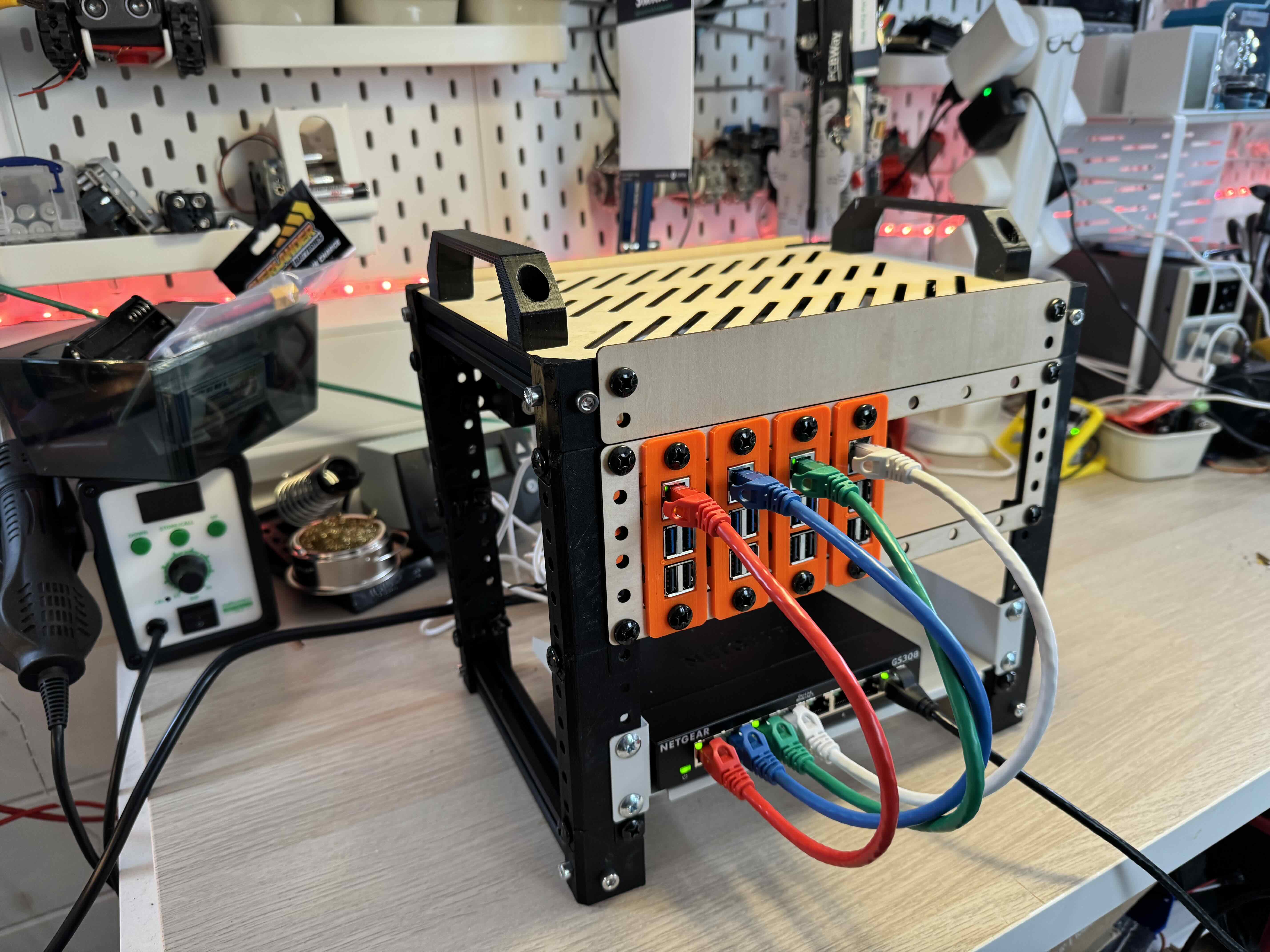 Miniatura 2 do modelo 3D 10" Mini-Rack for Raspberry Pi