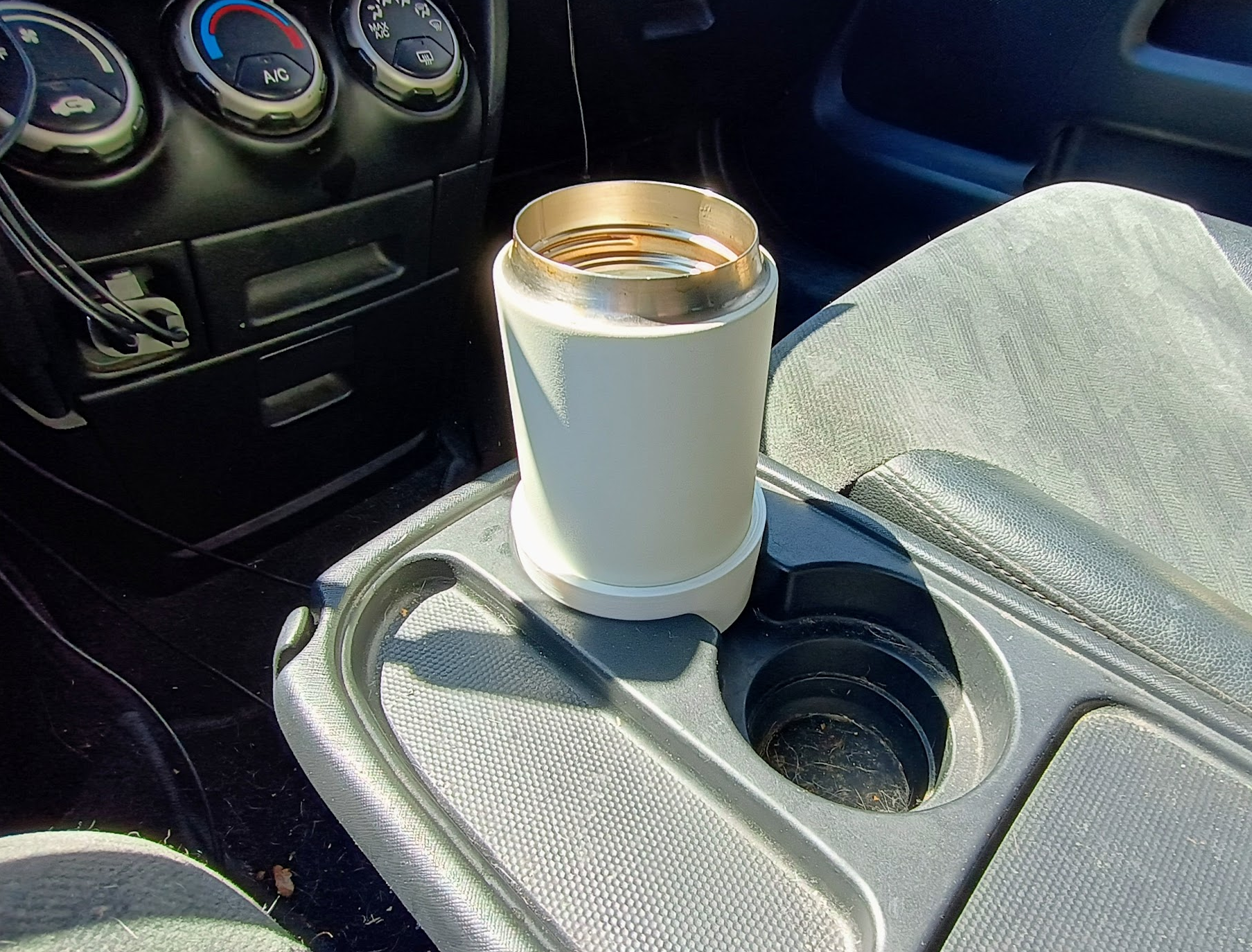 2004 Honda CR-V Fellow Travel Mug Cupholder