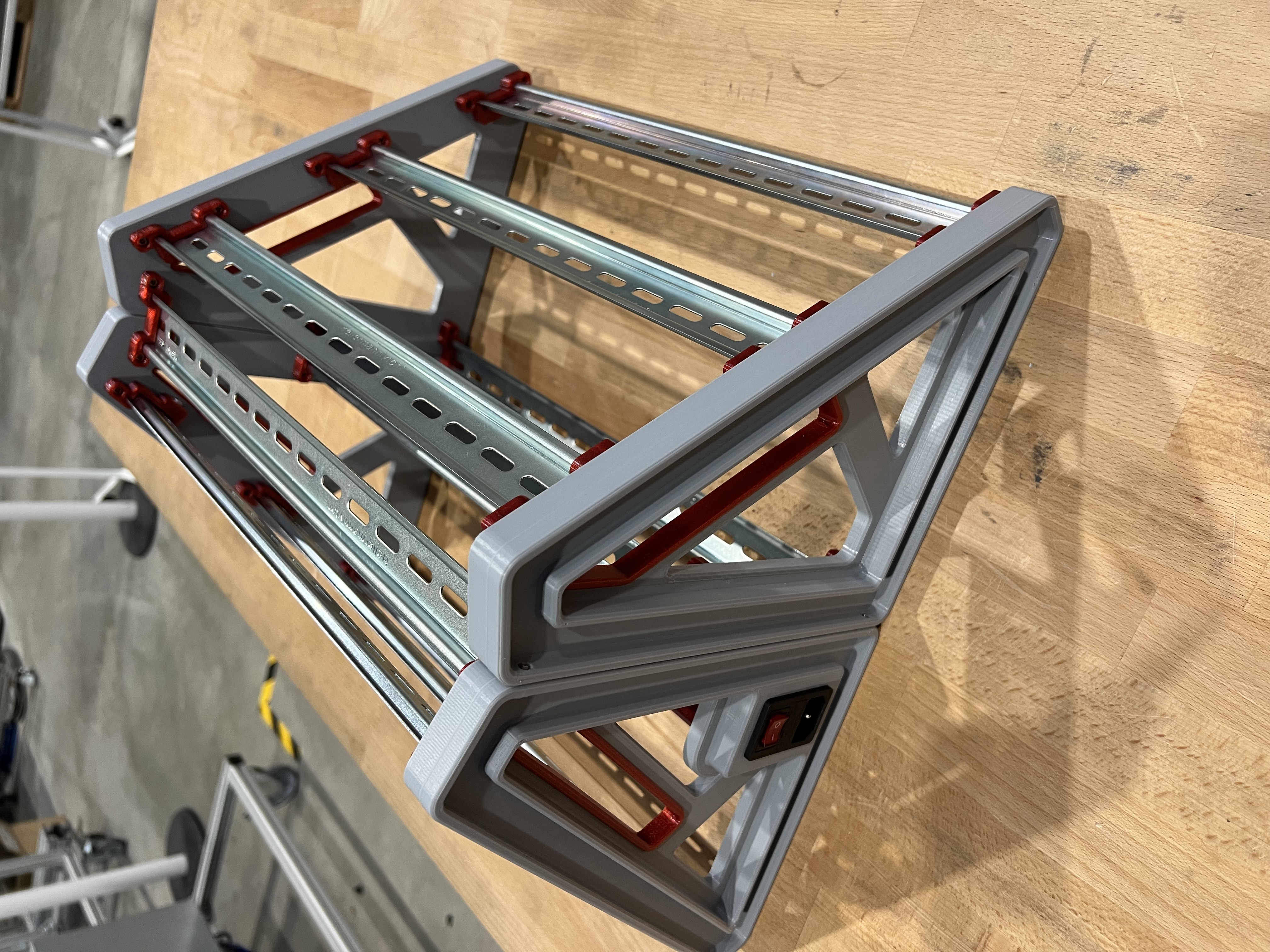 The BIG RIG (R1.1) — DIY helper stand for testing electronic components