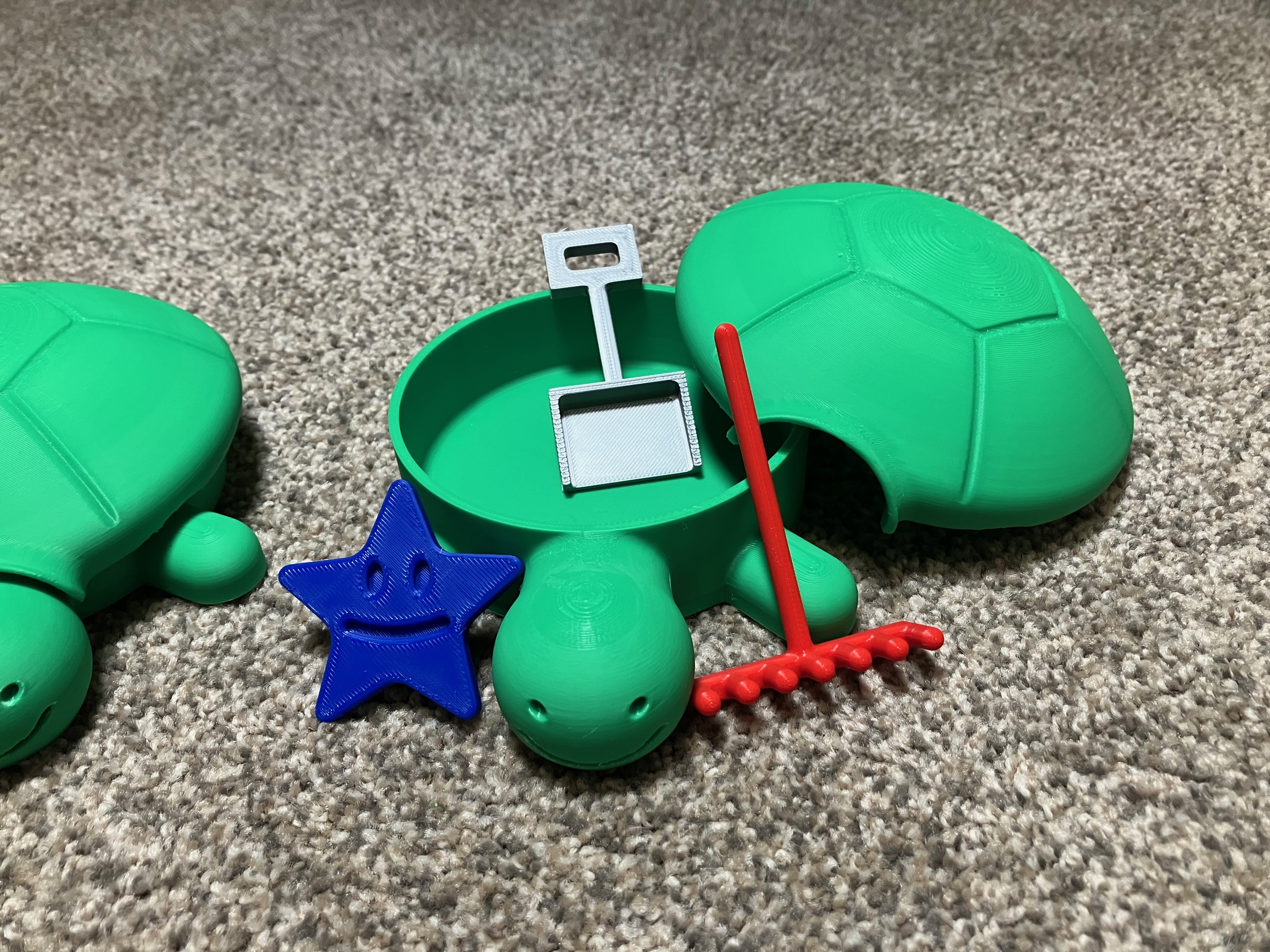 Miniatura 2 do modelo 3D Turtle Sandbox with Accessories