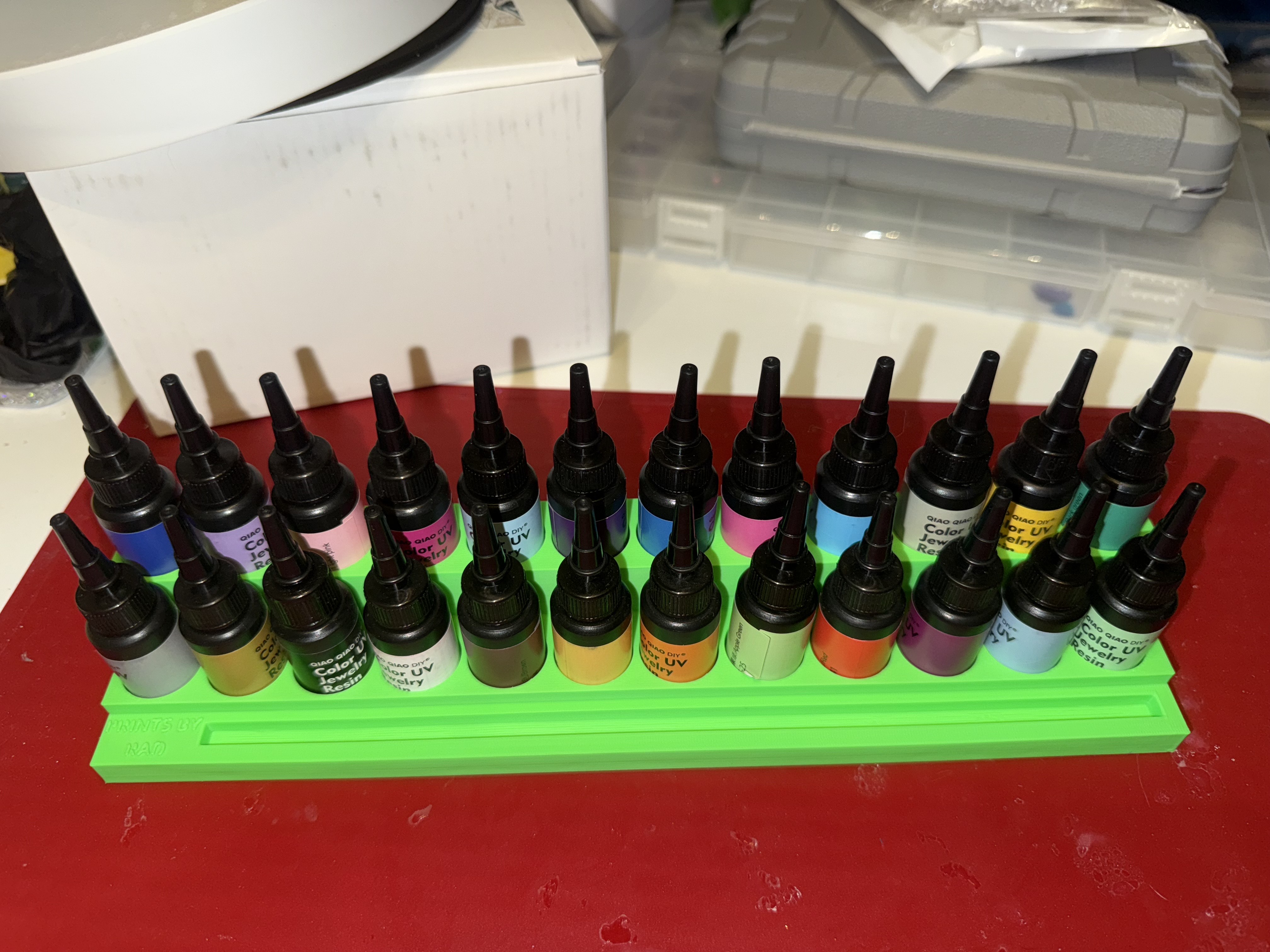 Epoxy resin Color dye Stand for 22mm Bottles