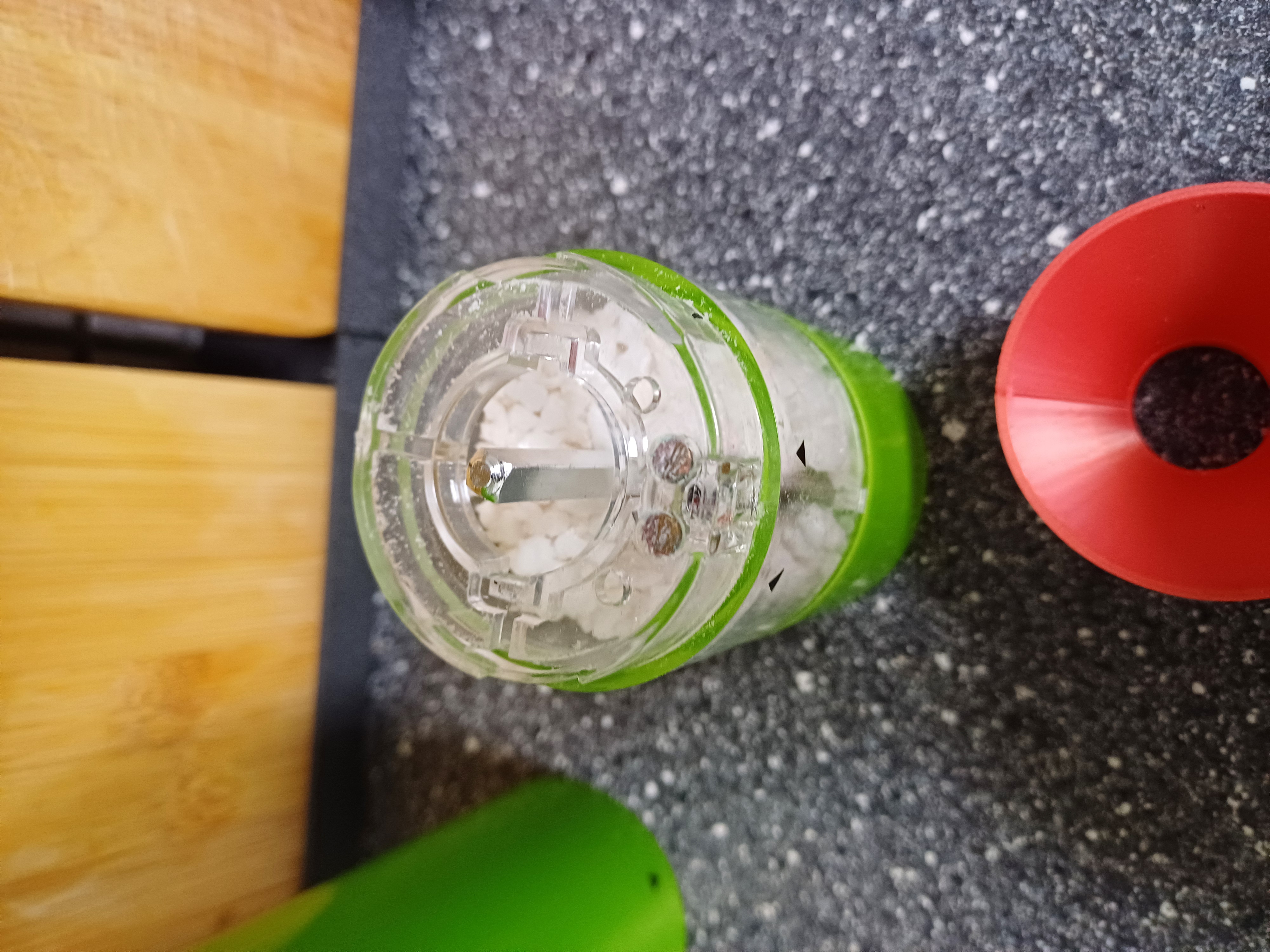 Einfülltrichter für elektrische Salz und Pfeffermühle