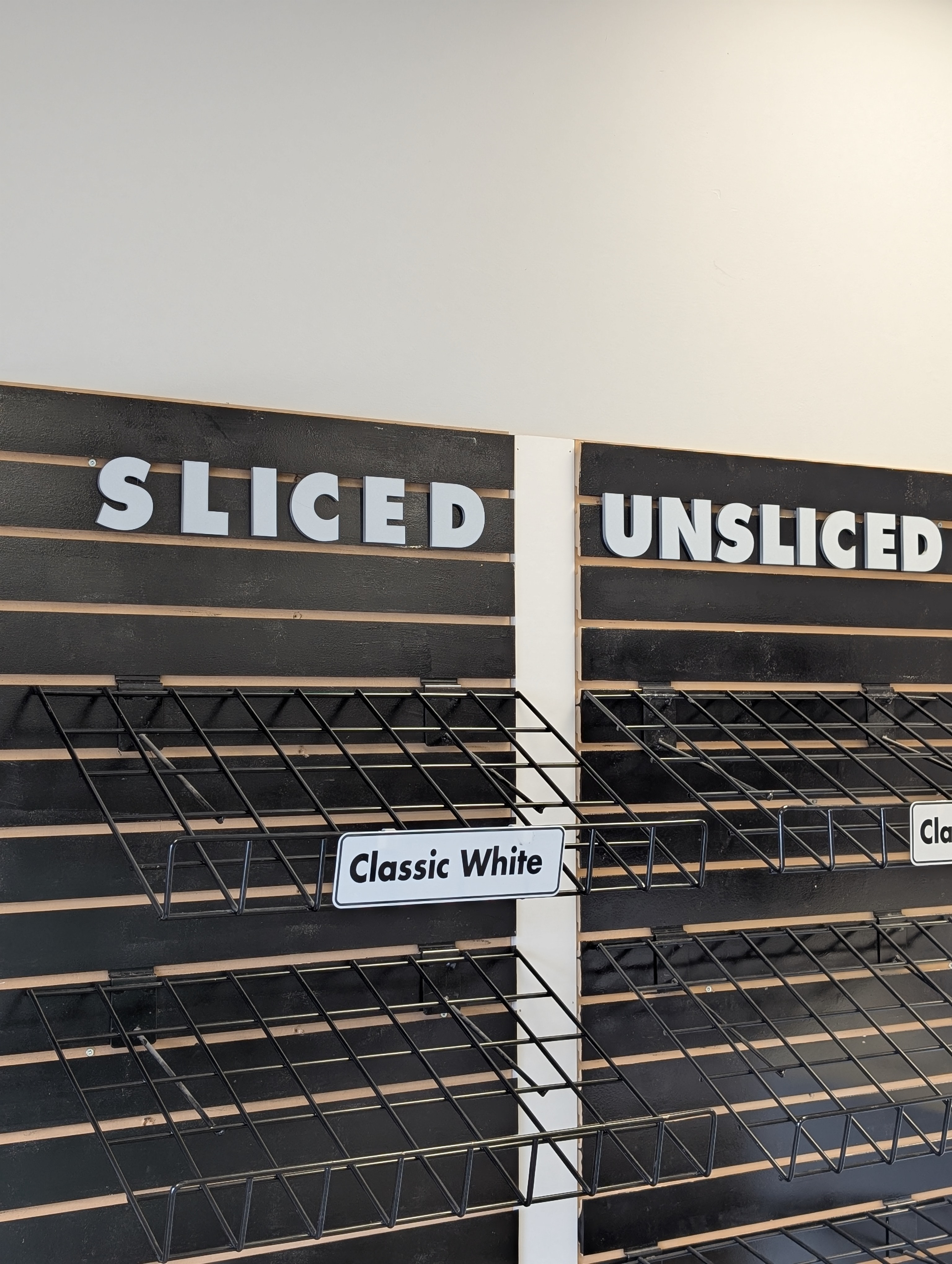 Slatwall letters - Futura
