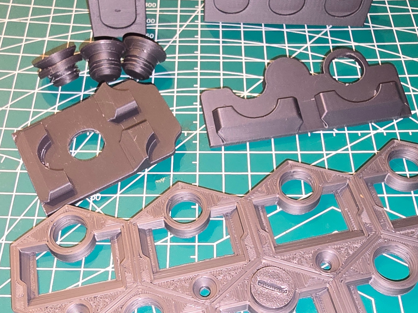 Underware compatible connectors for GOEWS